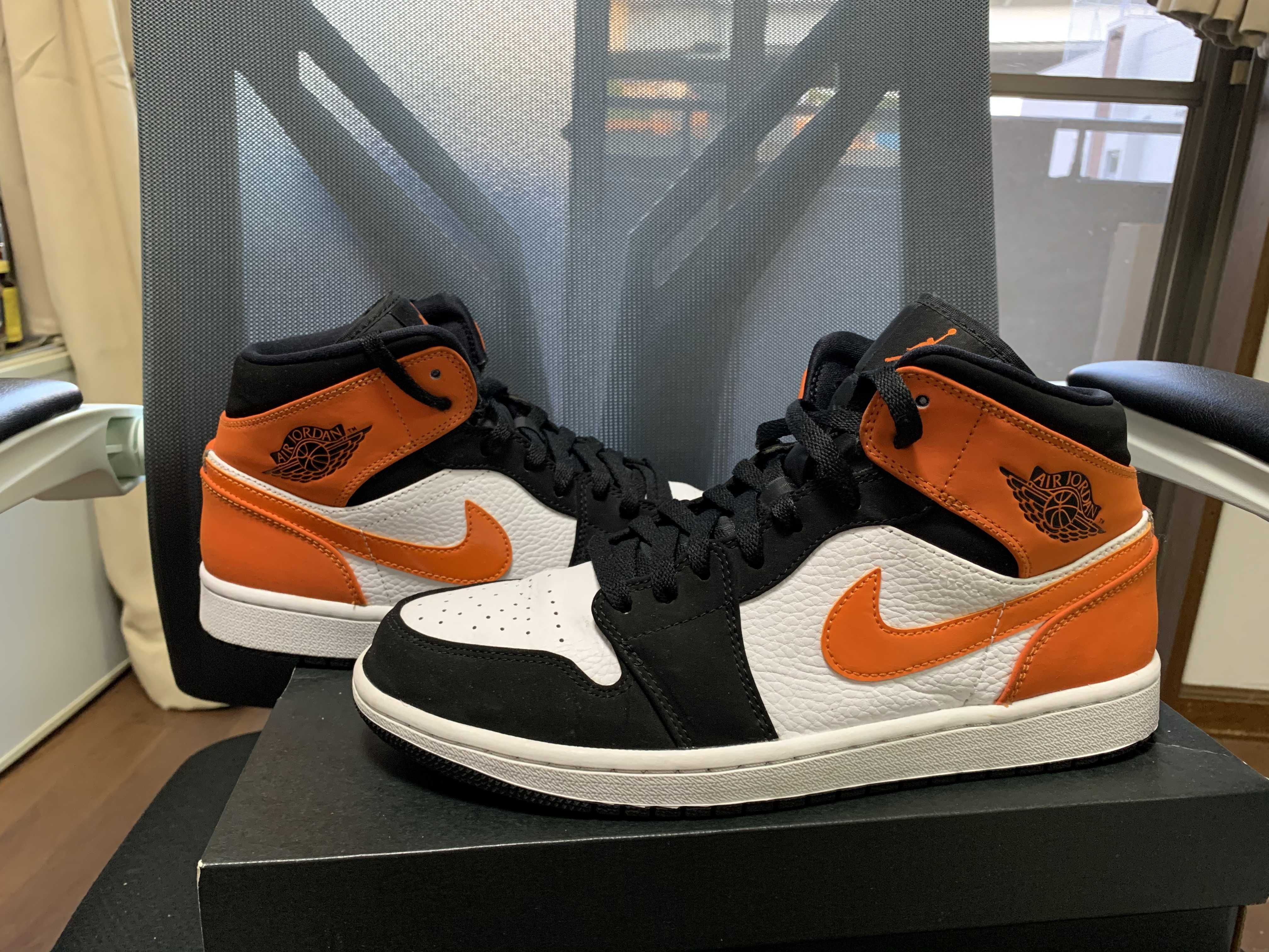 NIKE AIR JORDAN 1 MID "SHATTERED BACKBOARD"