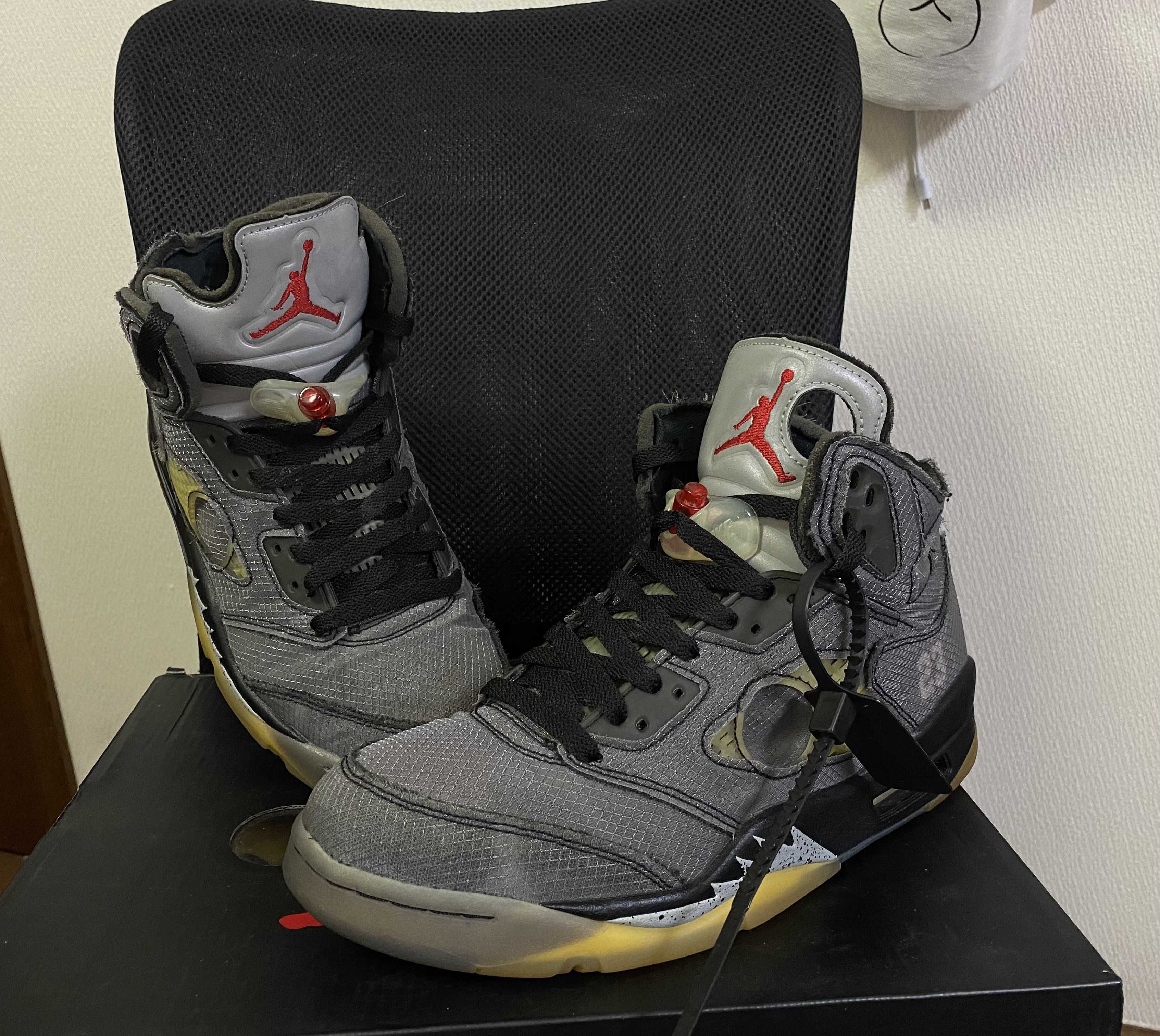 Off-White × Nike Air Jordan 5 "Black/Muslin/Fire Red"