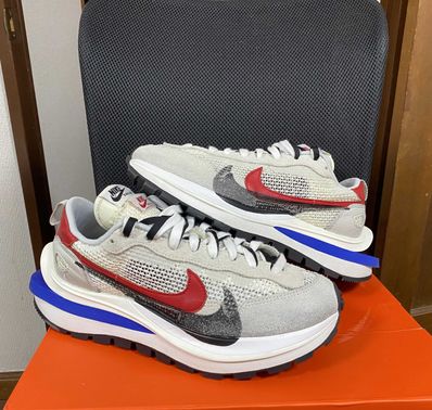 sacai × Nike Vapor Waffle "Royal Fuchsia"