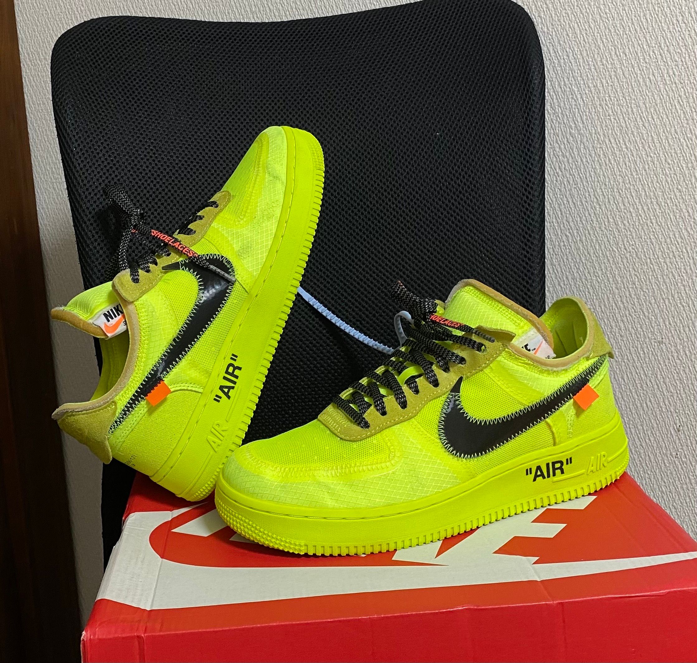 Off-White × Nike Air Force 1 Low "Volt"