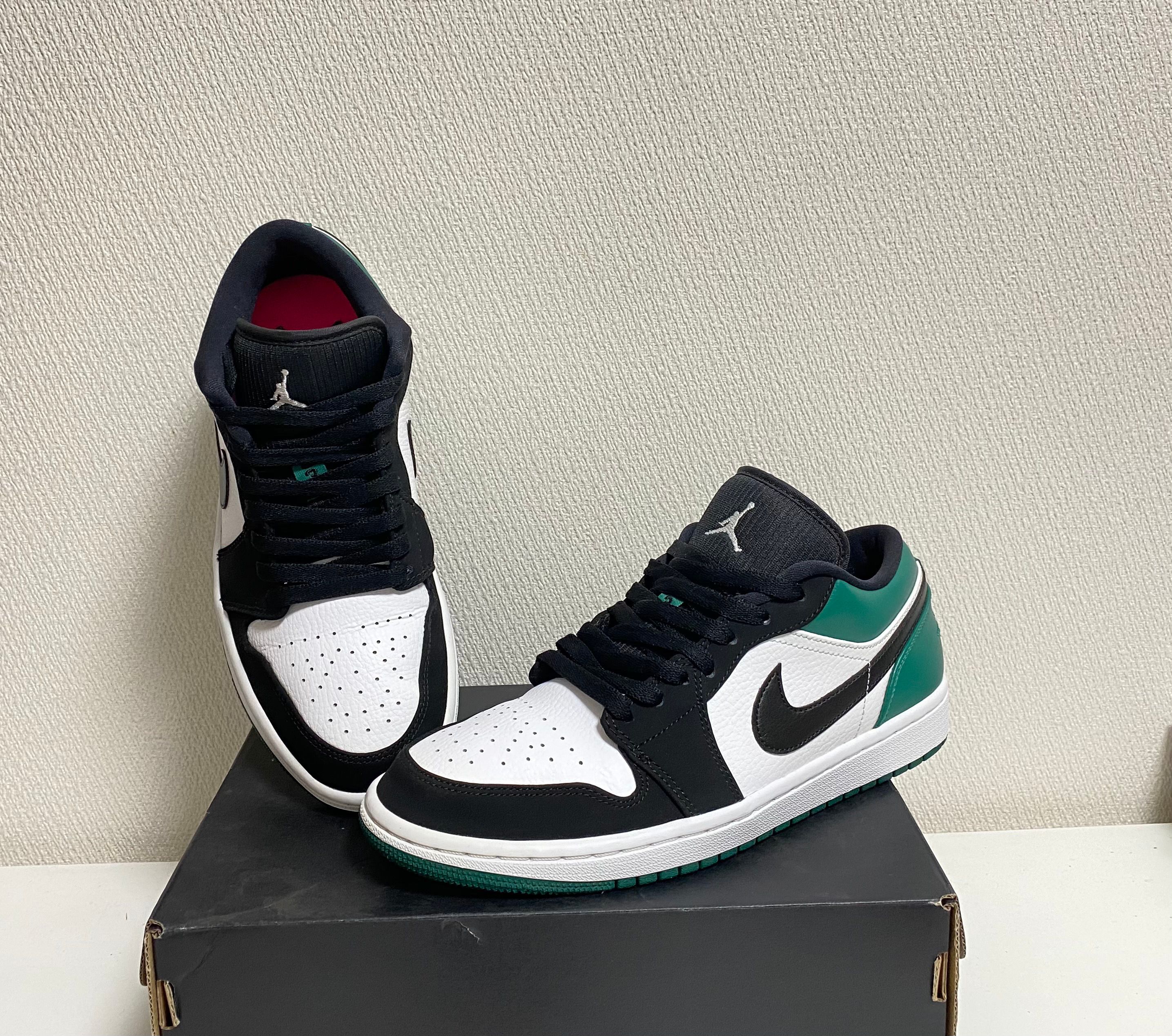 Nike Air Jordan 1 Low "White Black Mystic Green"