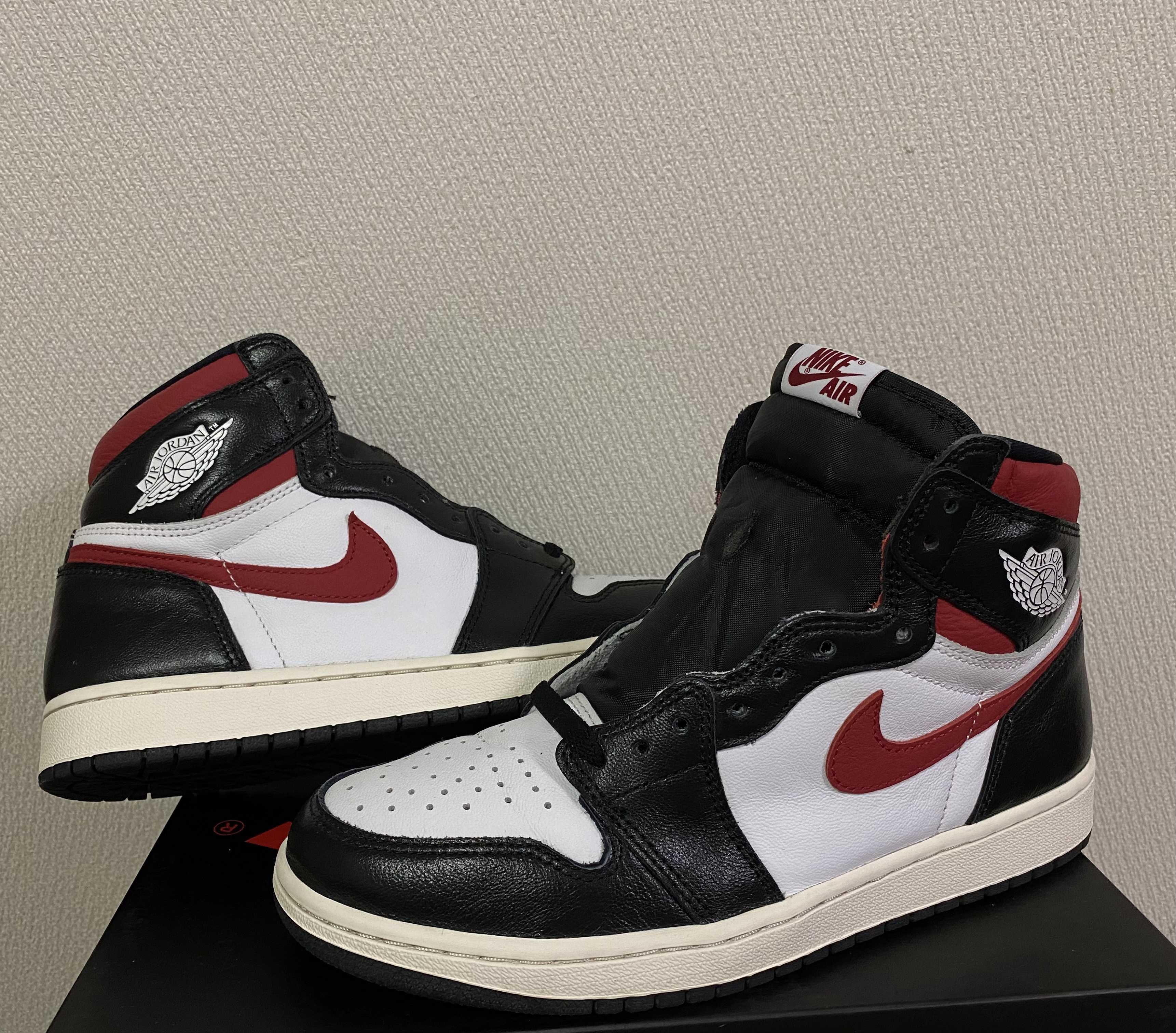 Nike Air Jordan 1 Retro High "Black/White/Sail/Gym Red"