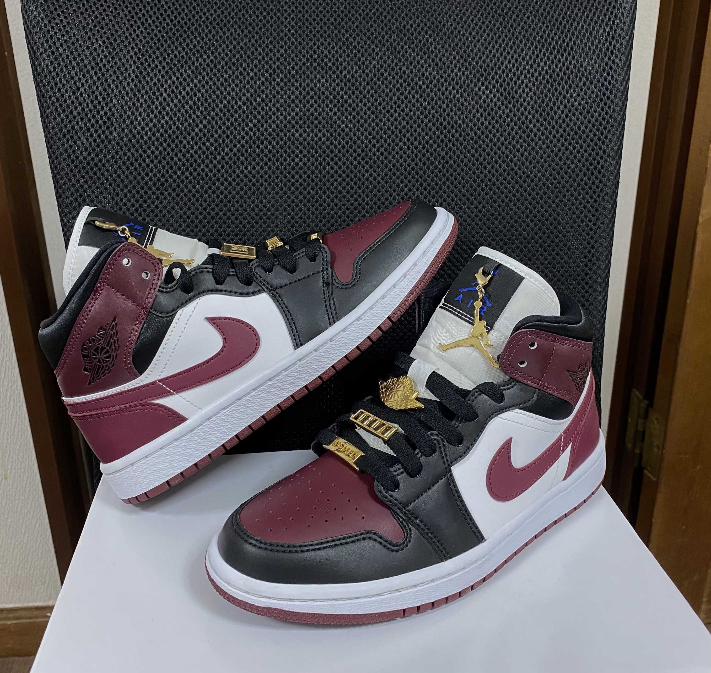 NIKE Women's AIR JORDAN 1 MID "DARK BEETROOT"
