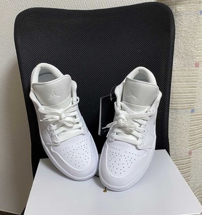 NIKE Women's AIR JORDAN 1 LOW "WHITE"