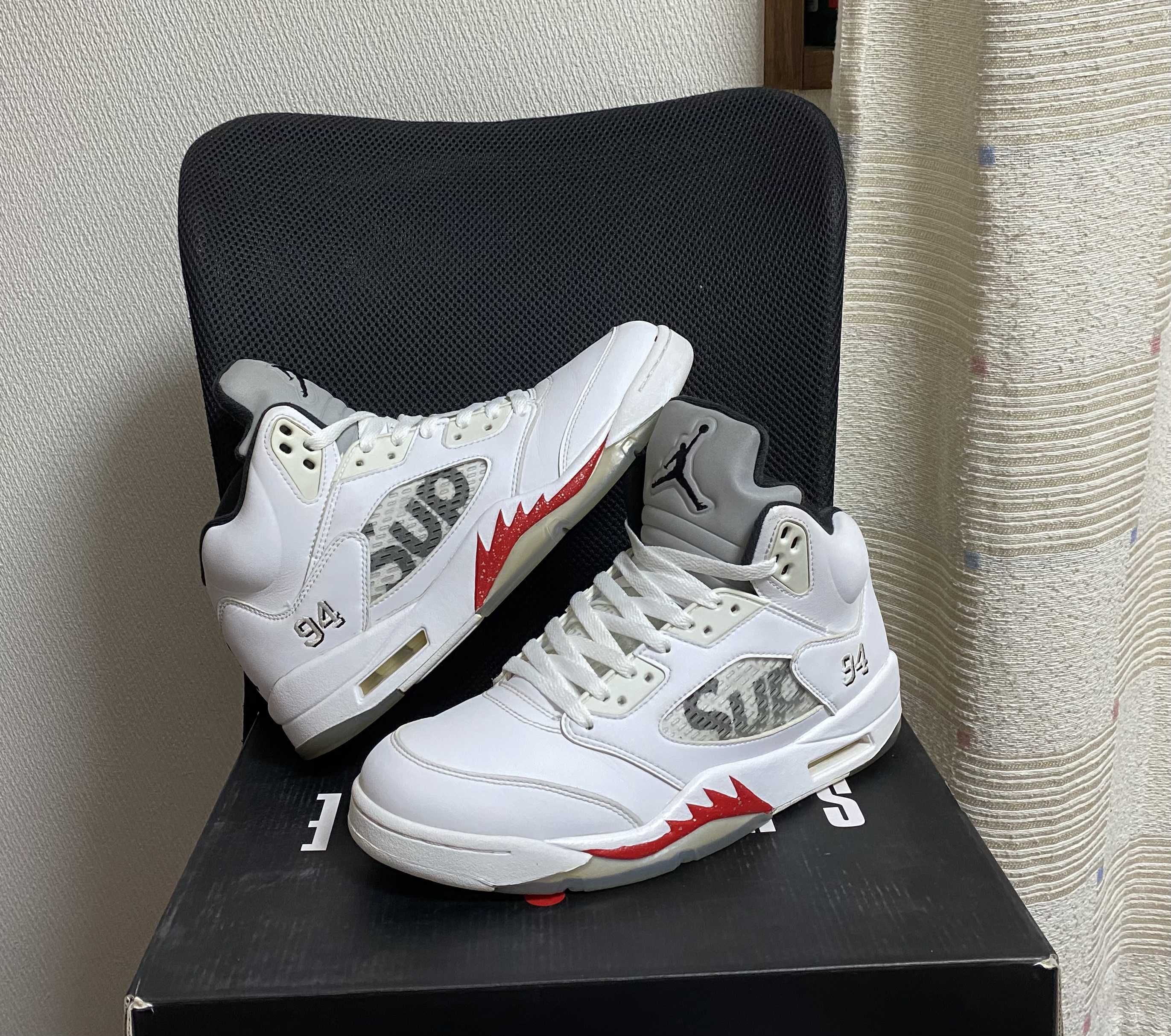 Supreme × Nike Air Jordan 5 Retro "White"