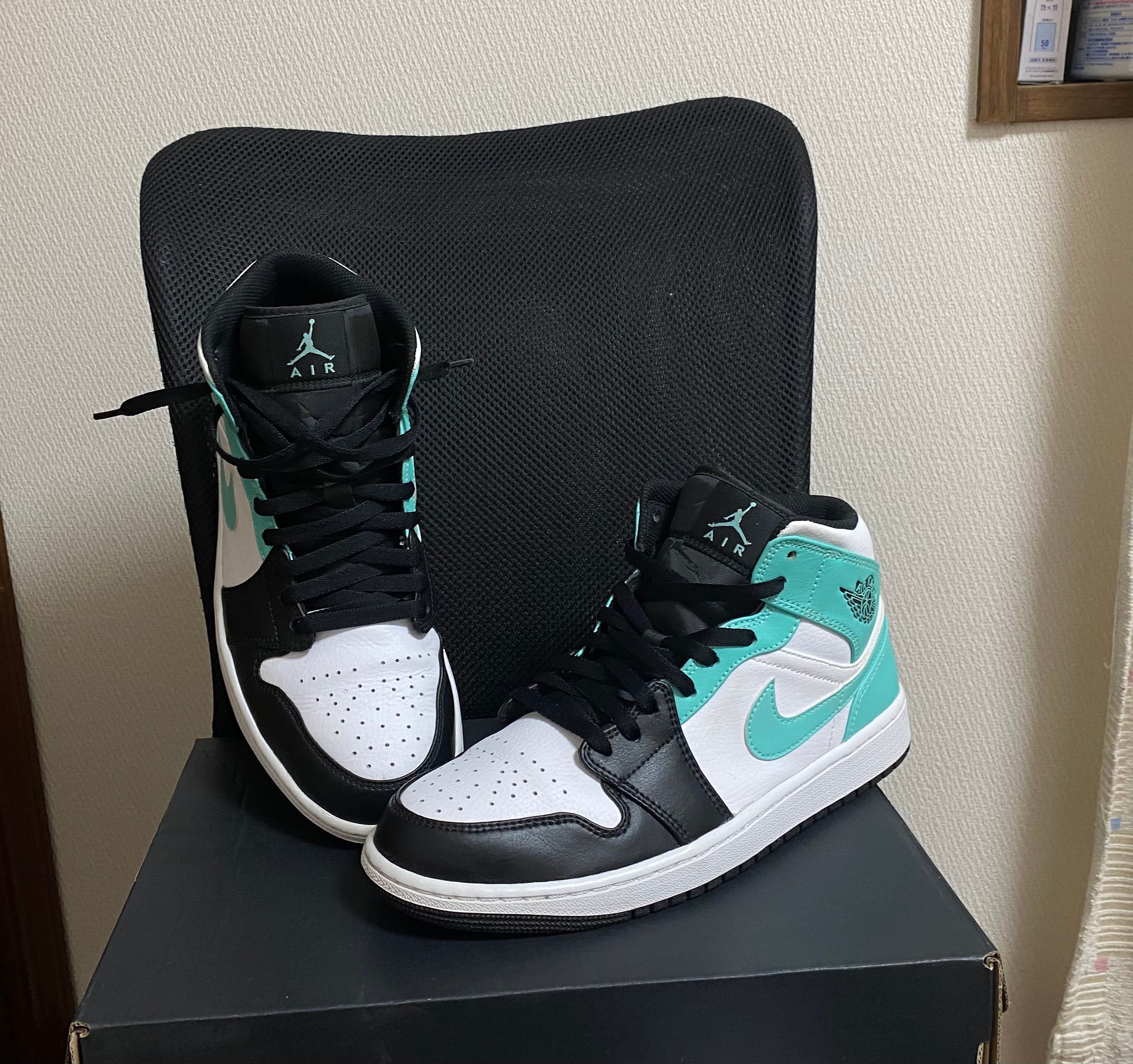 NIKE AIR JORDAN 1 MID "TROPICAL TWIST"