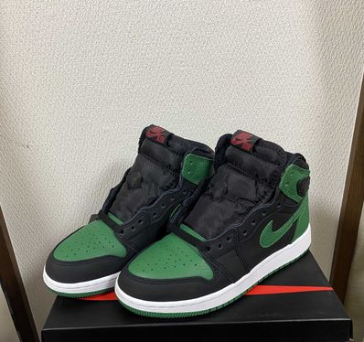 NIKE AIR JORDAN 1 RETRO HIGH OG GS "BLACK/PINE GREEN"