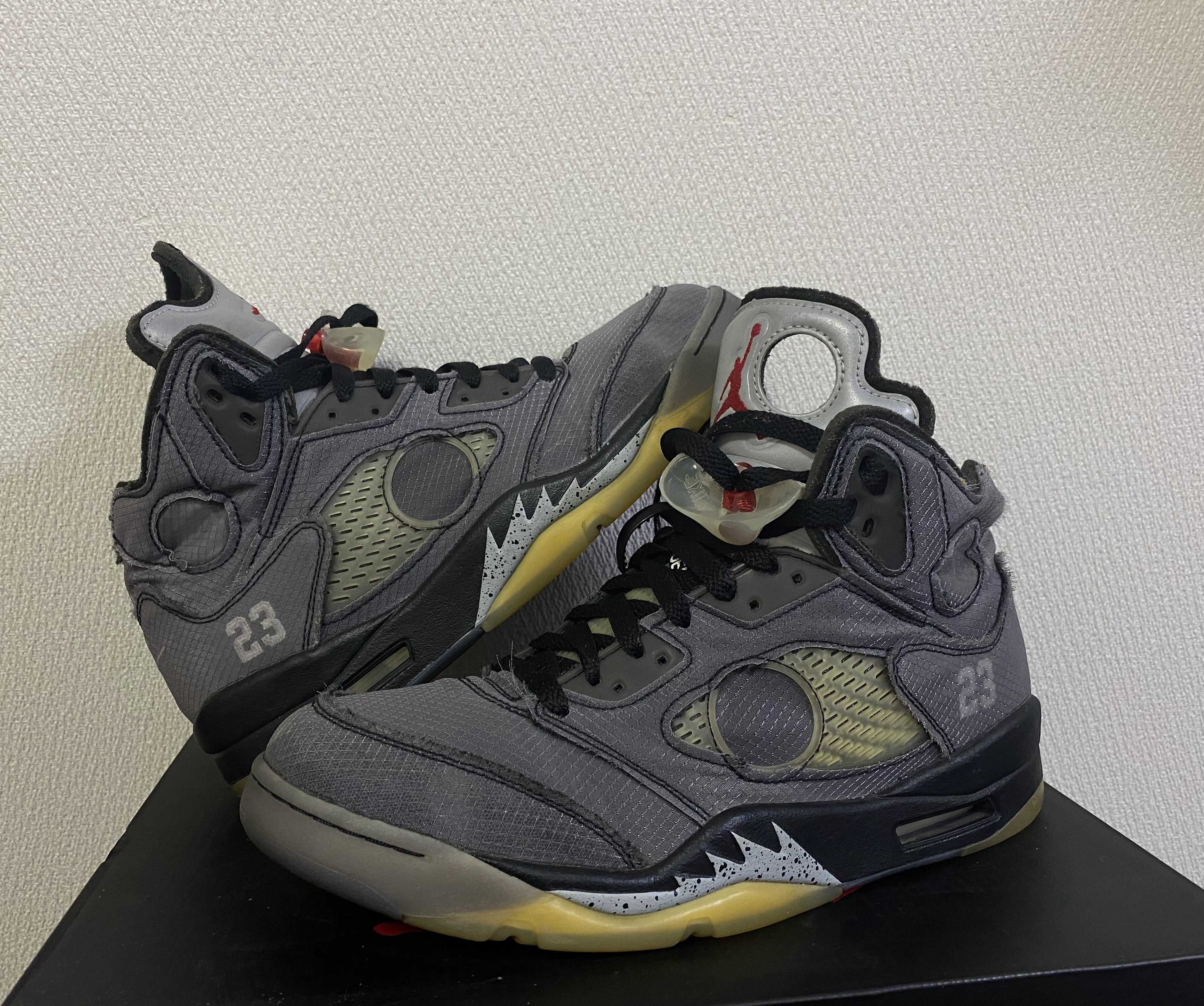 Off-White × Nike Air Jordan 5 "Black/Muslin/Fire Red"