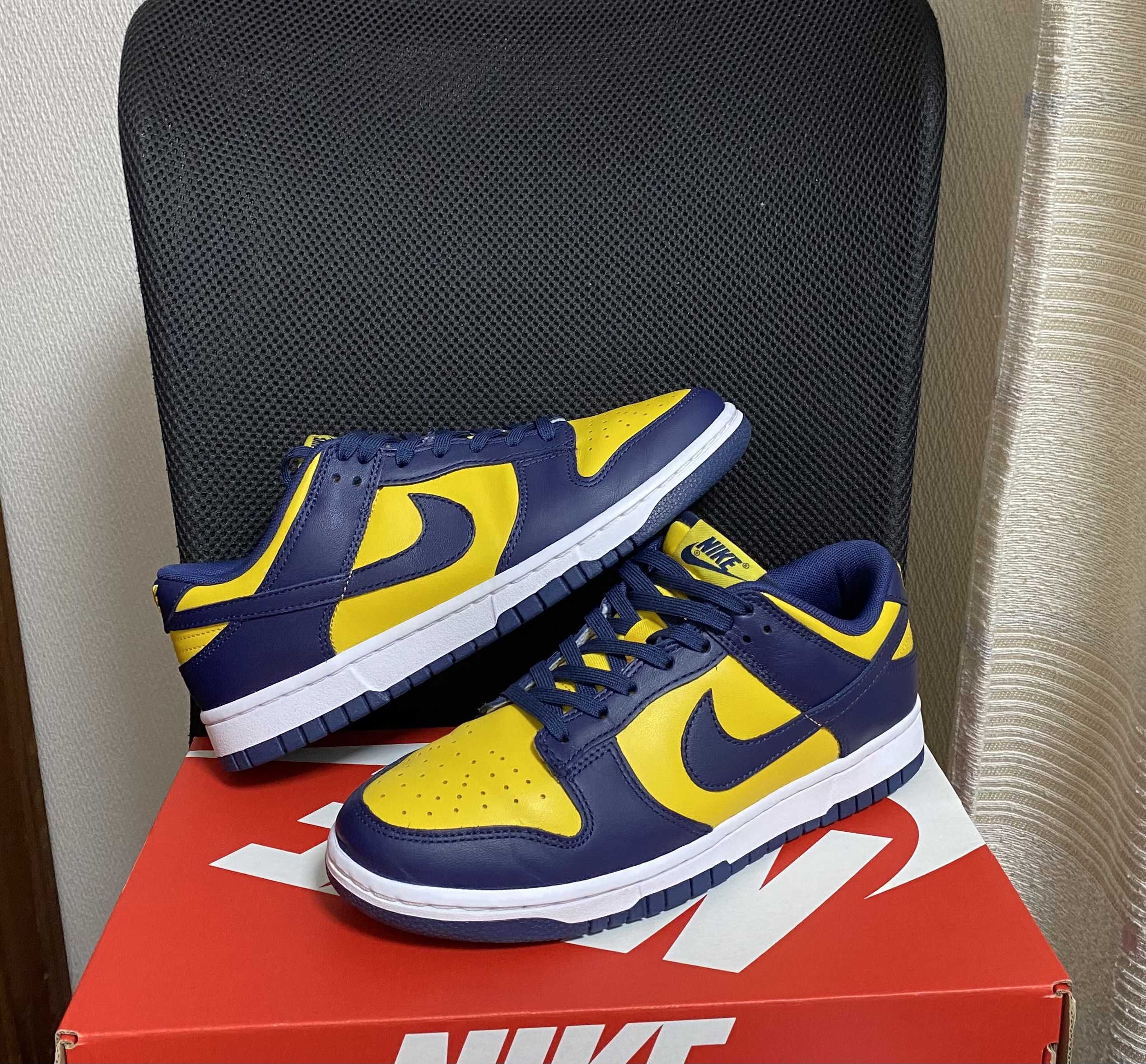 Nike Dunk Low "Michigan"