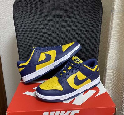 Nike Dunk Low "Michigan"