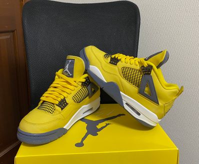 Nike Air Jordan 4 "Tour Yellow"
