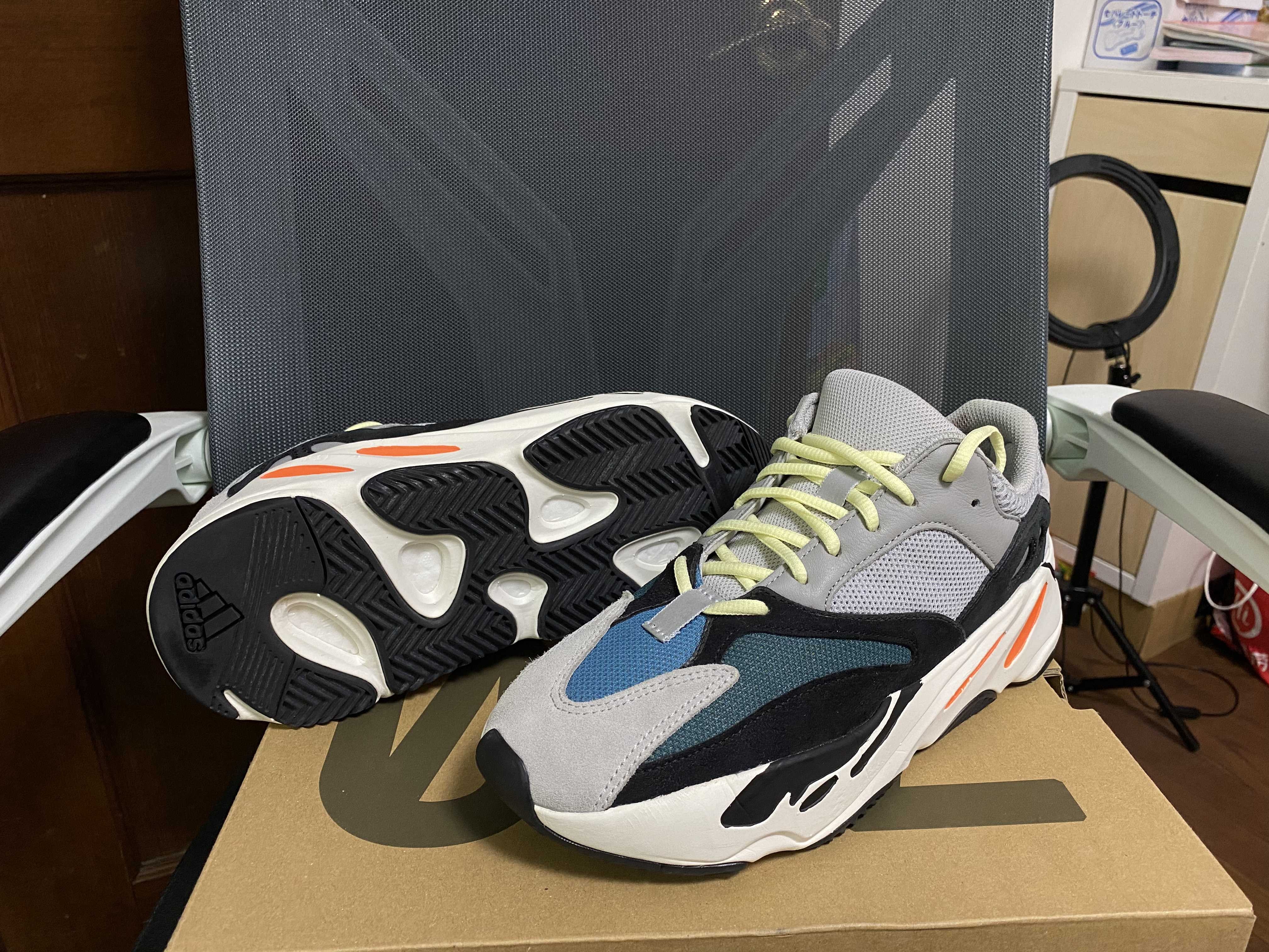 adidas YEEZY Boost 700 "Wave Runner"