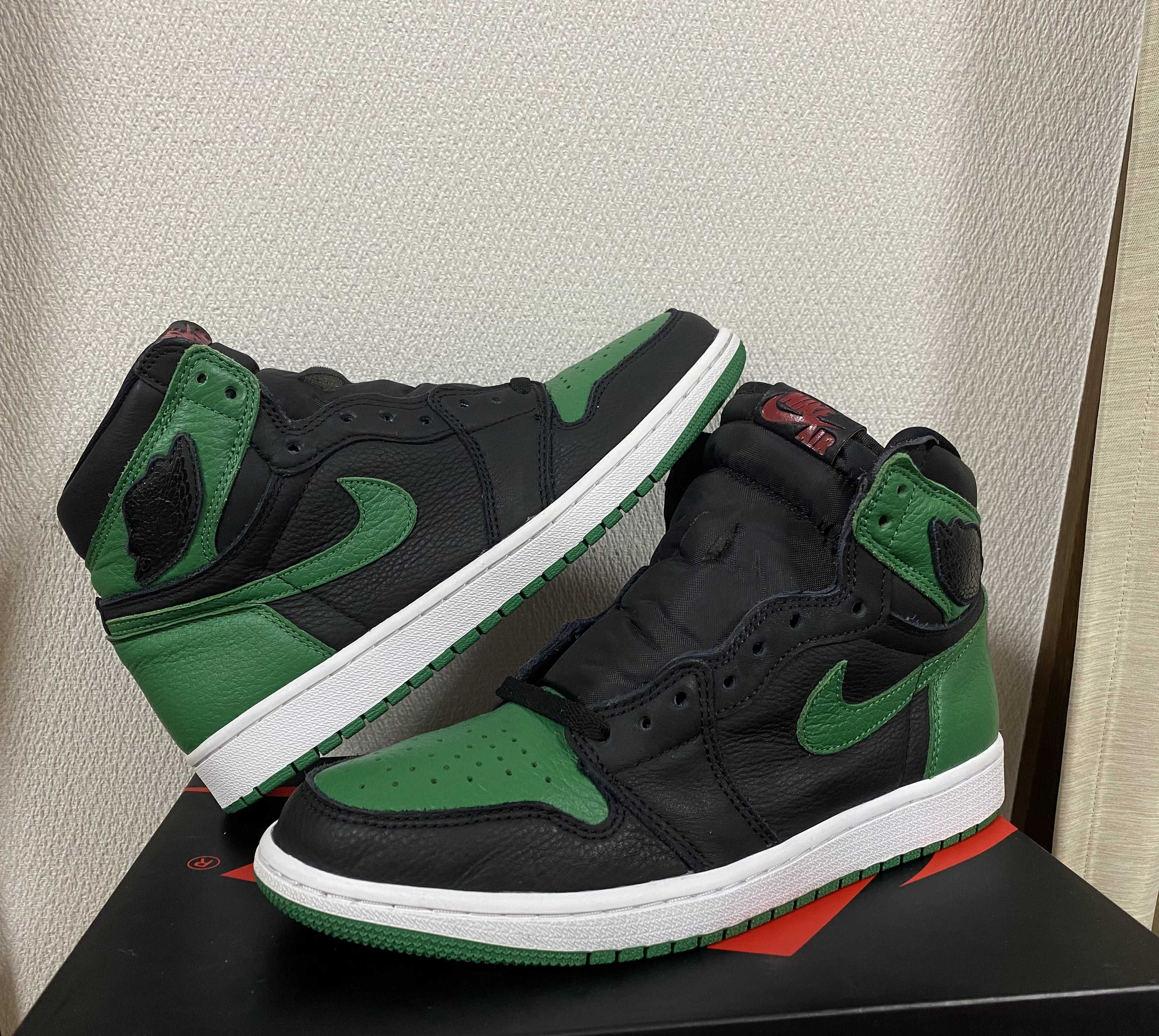 Nike Air Jordan 1 Retro High OG "Black/Pine Green" (2020)