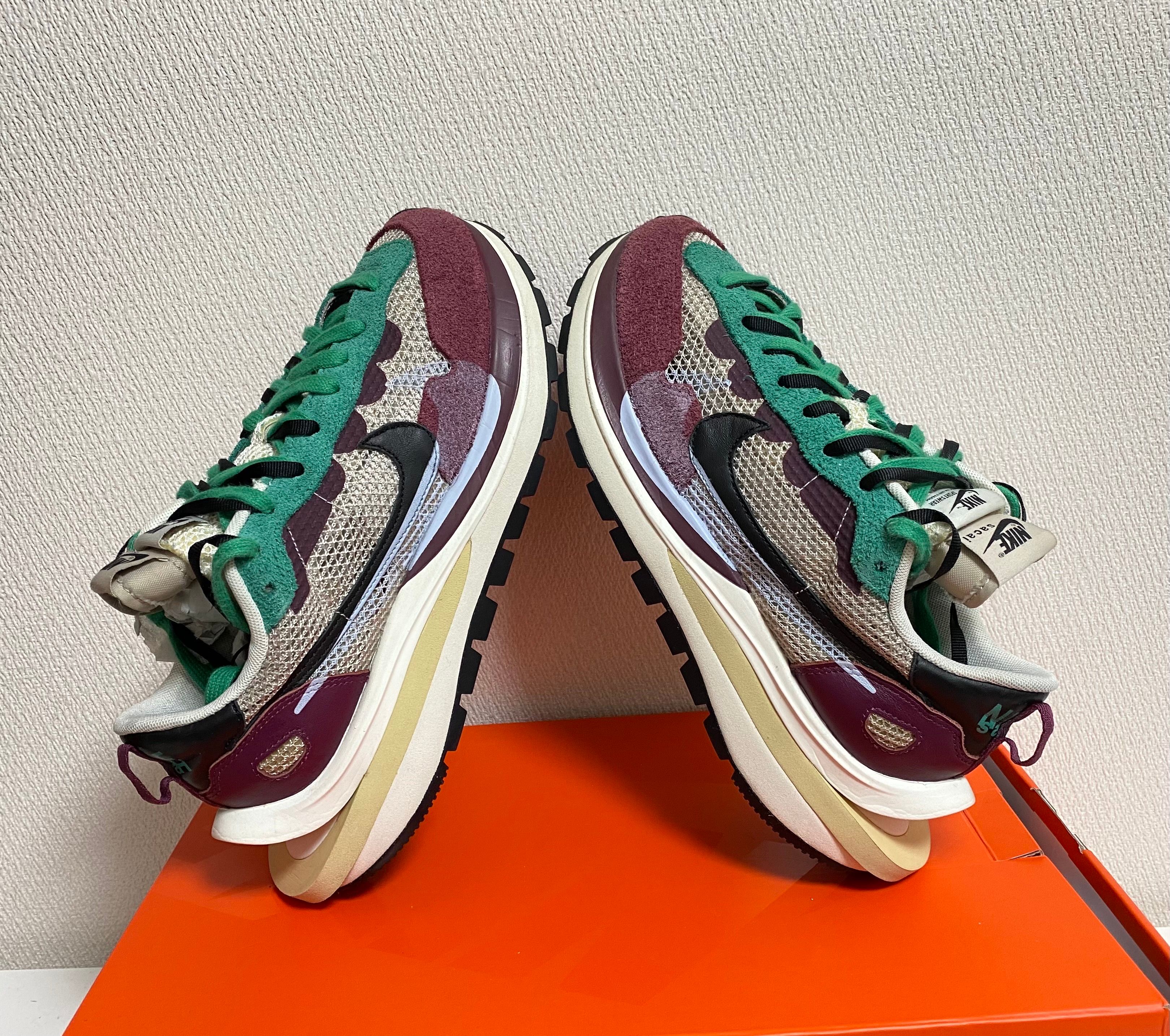 sacai × Nike Vapor Waffle "String/Red/Green"