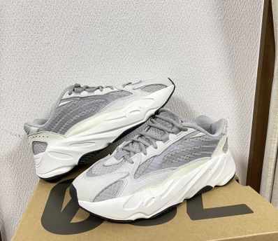adidas YEEZY Boost 700 V2 "Static"