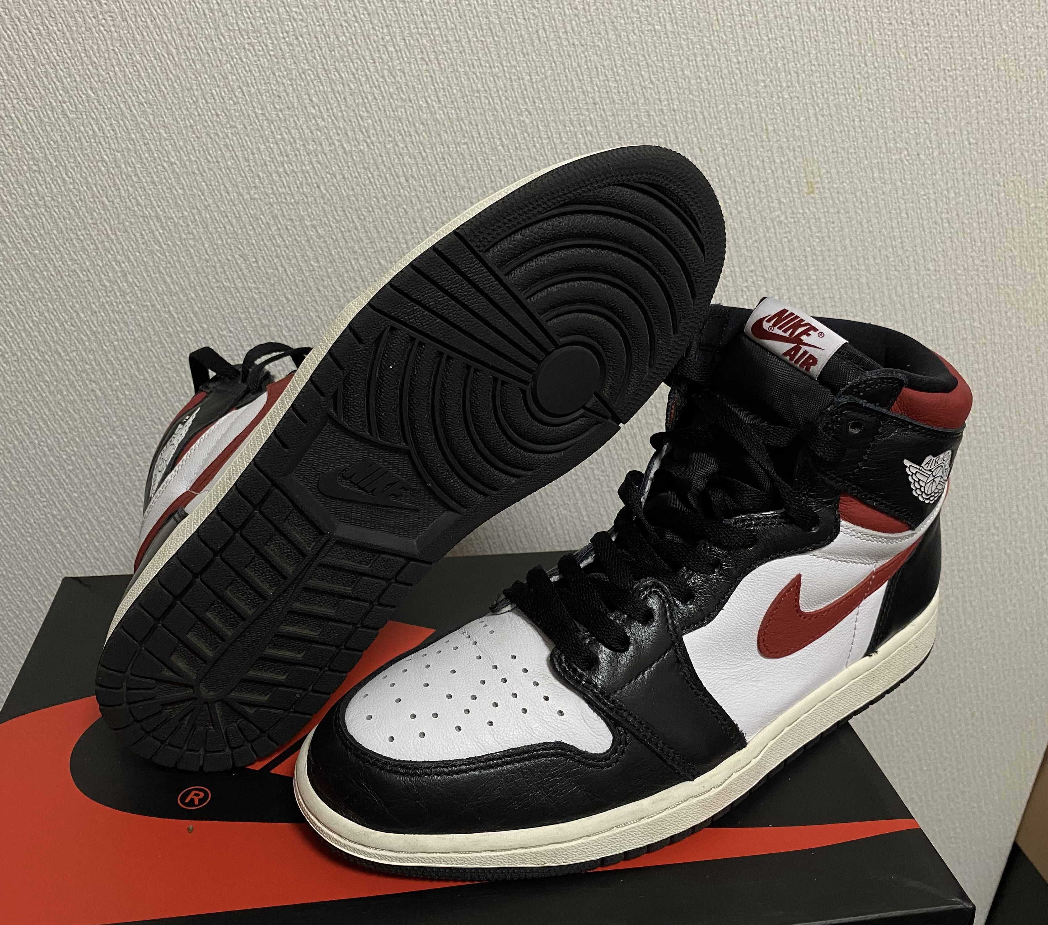 Nike Air Jordan 1 Retro High "Black/White/Sail/Gym Red"