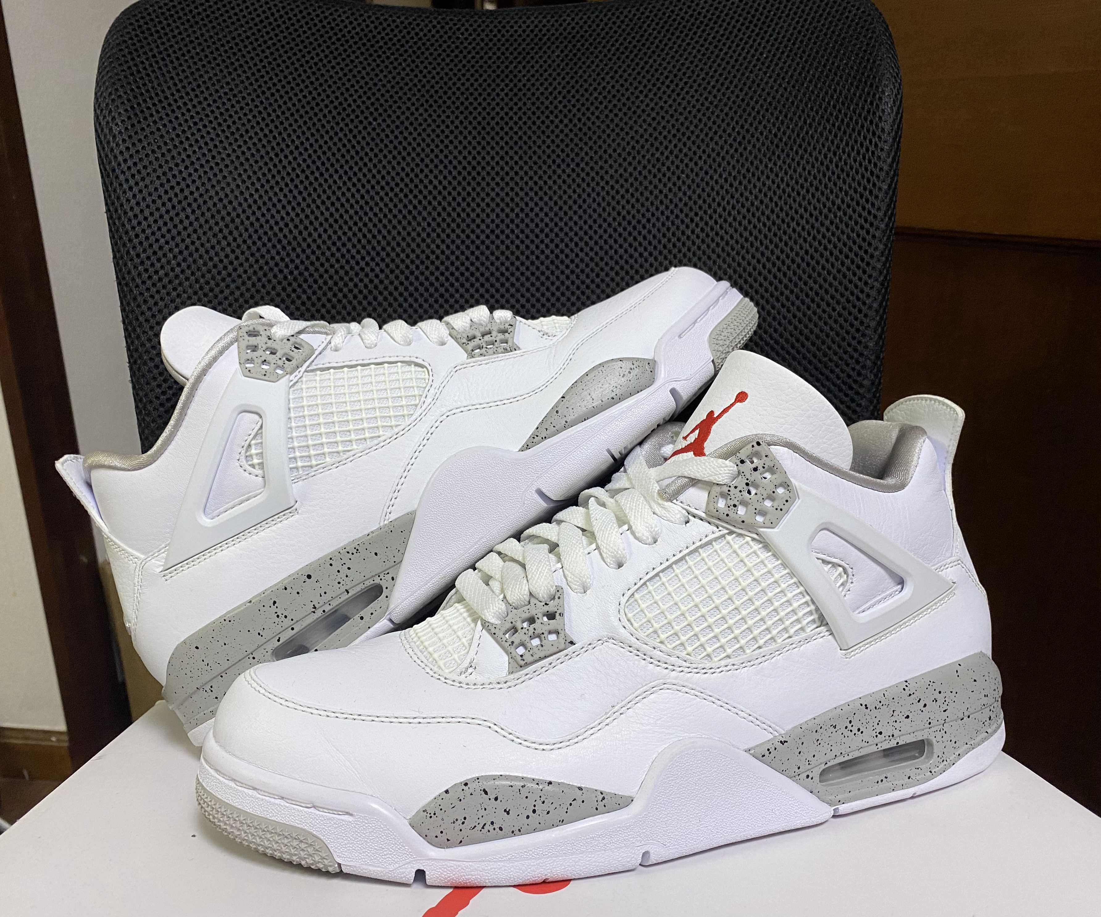 Nike Air Jordan 4 "Tech White"