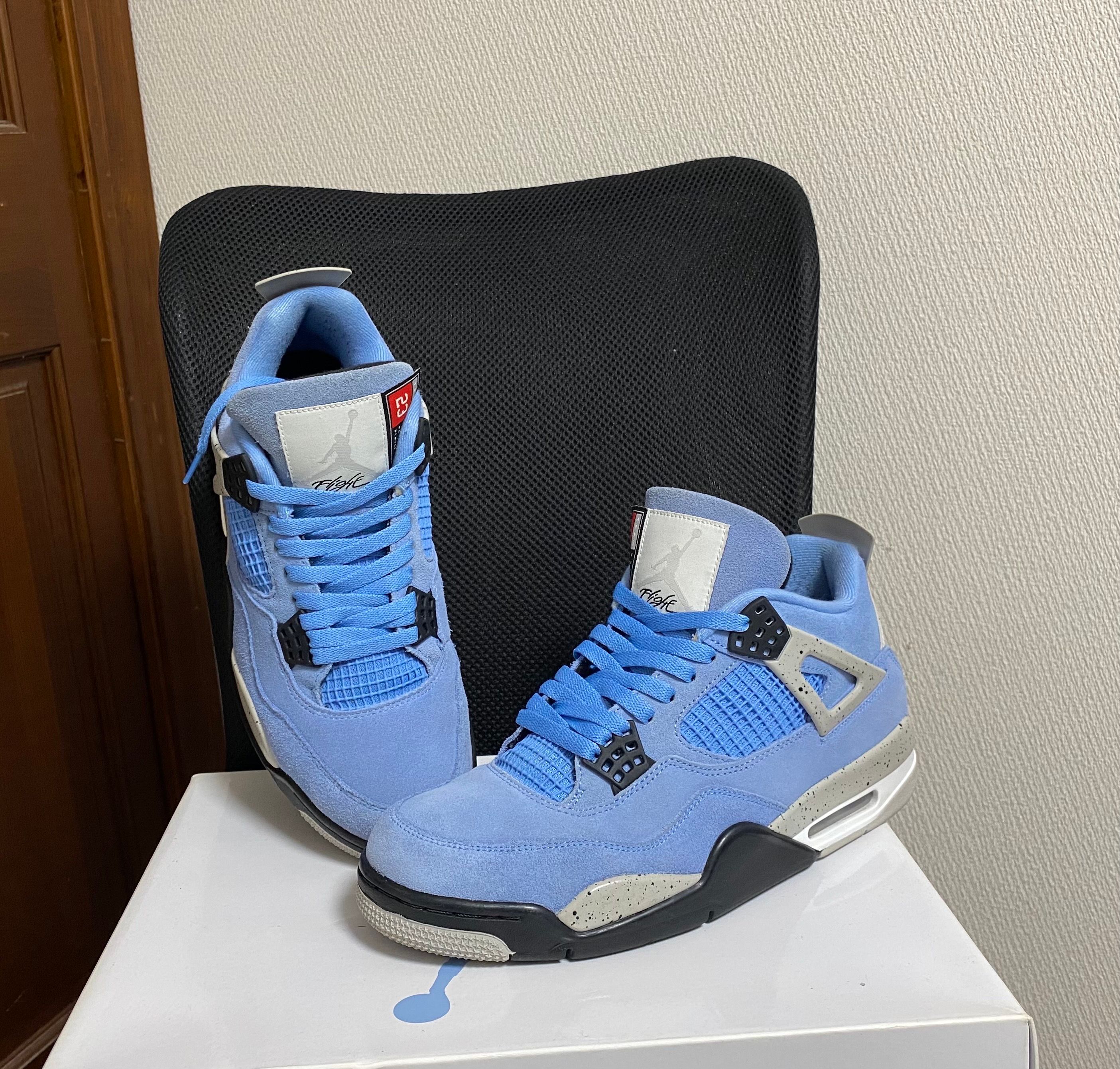 Nike Air Jordan 4 "University Blue"