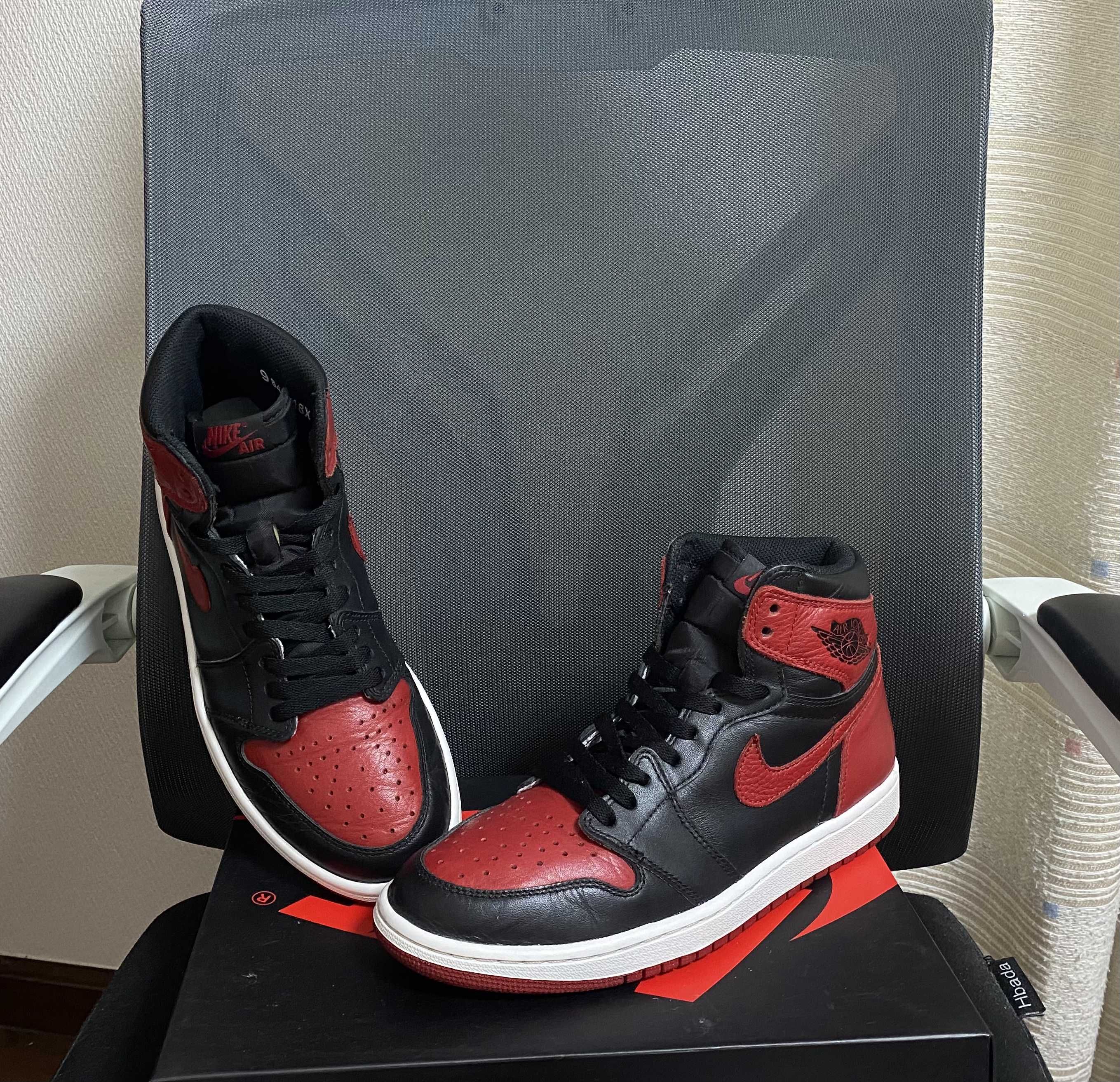 Nike Air Jordan 1 Retro High OG "Bred/Banned" (2016)