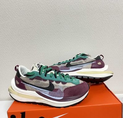 sacai × Nike Vapor Waffle "String/Red/Green"