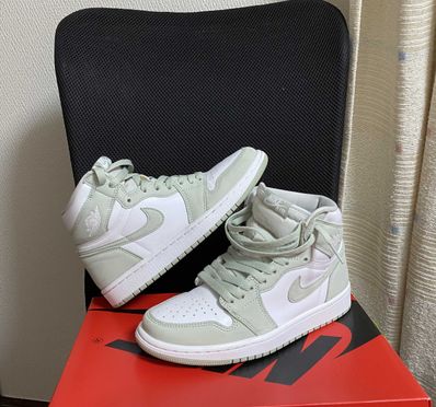 Nike Women's Air Jordan 1 High OG "Seafoam"