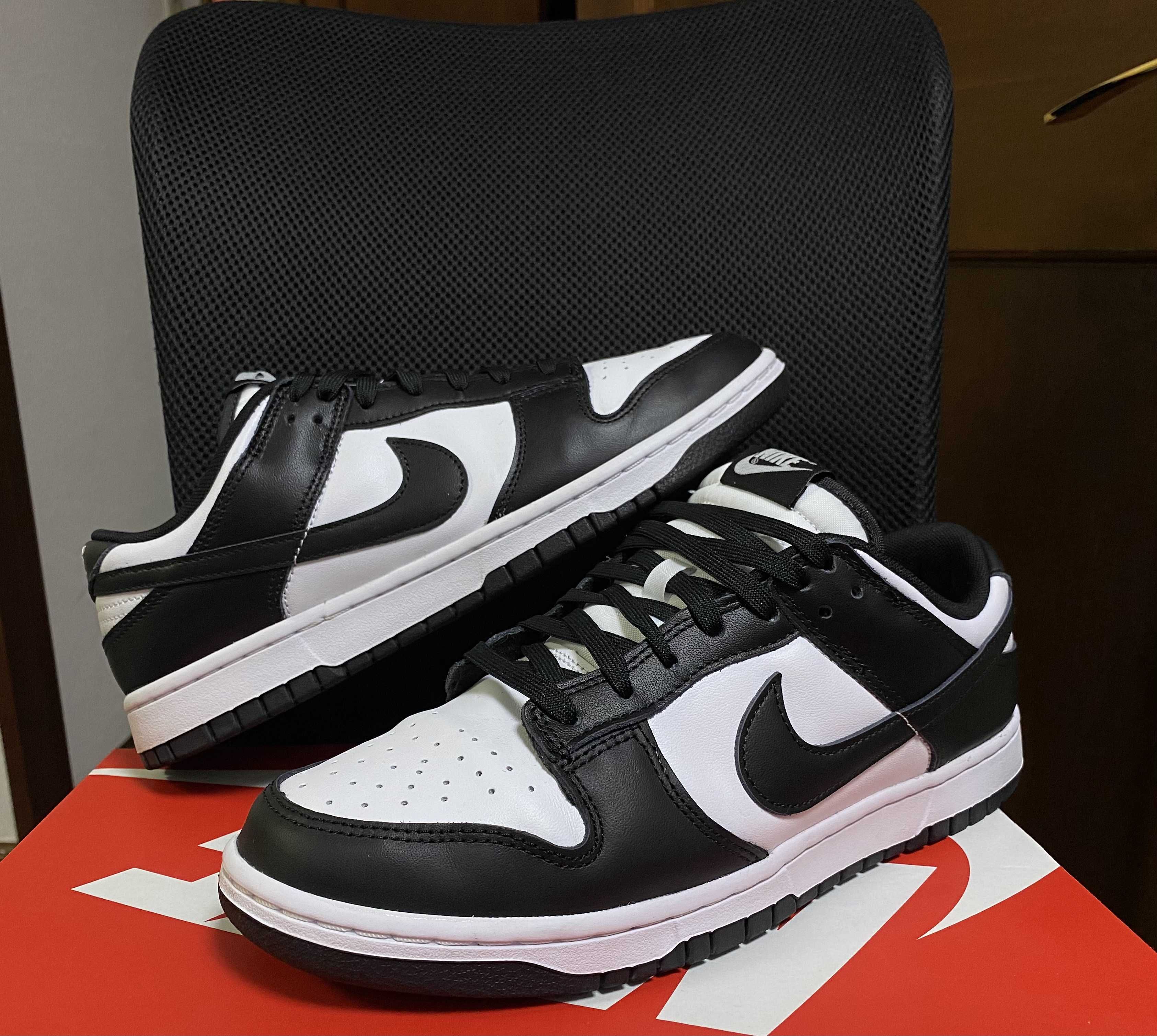 Nike Dunk Low Retro "Panda/White/Black"