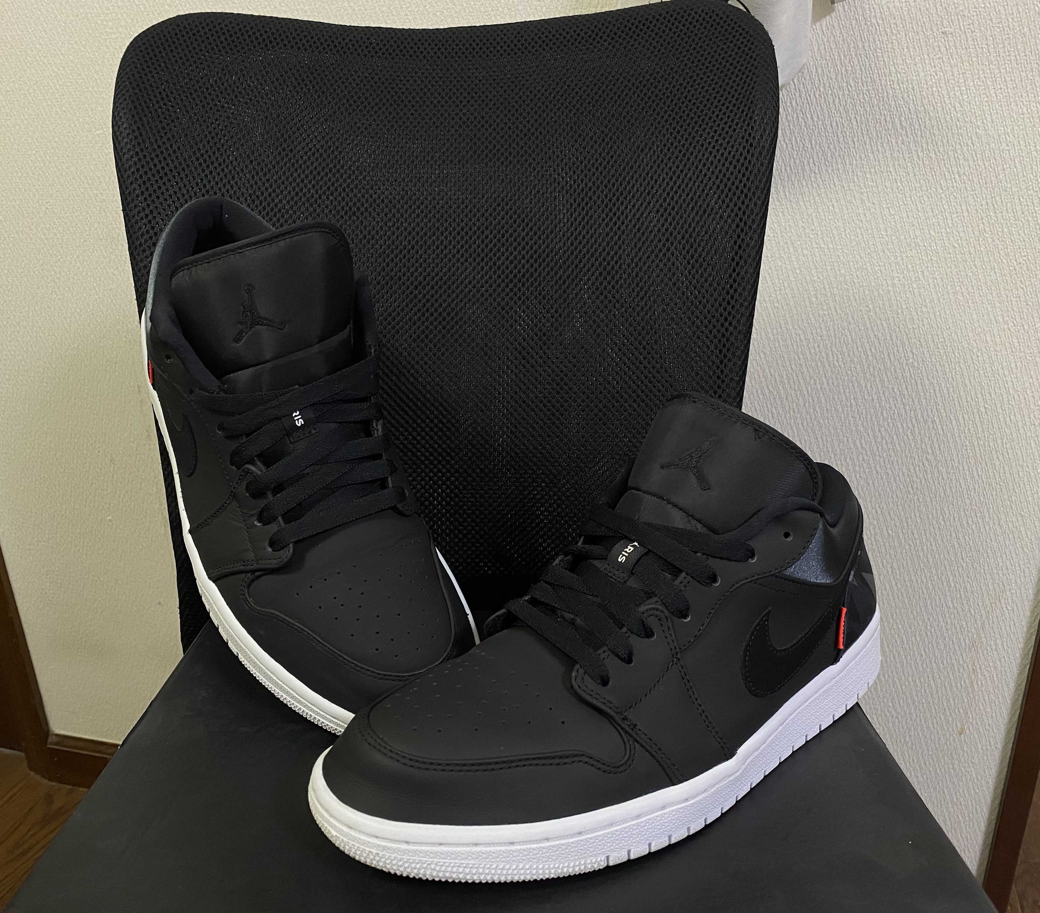 NIKE × PARIS SAINT GERMAIN AIR JORDAN 1 LOW PSG "BLACK"