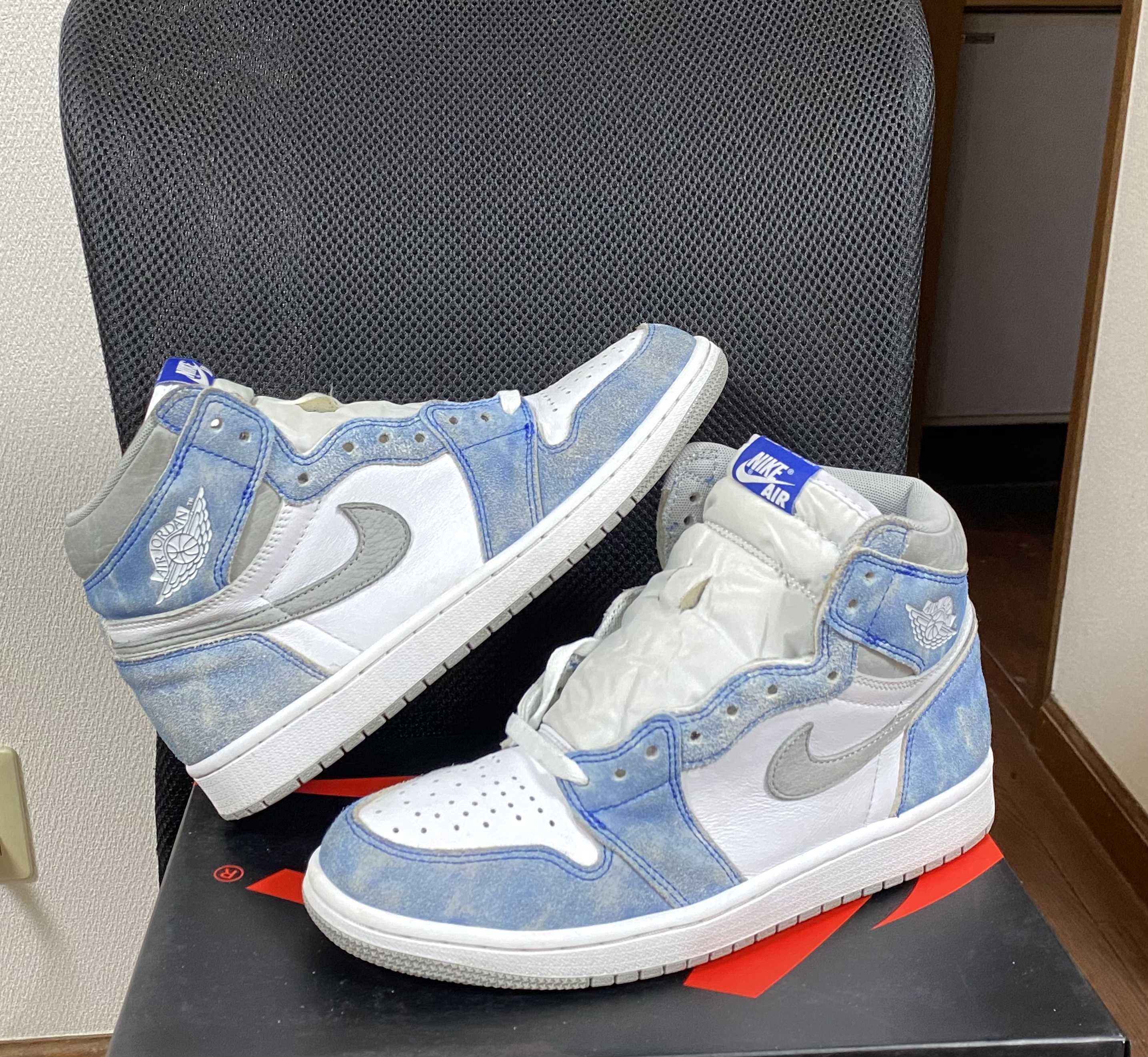 Nike Air Jordan 1 High OG "Hyper Royal"