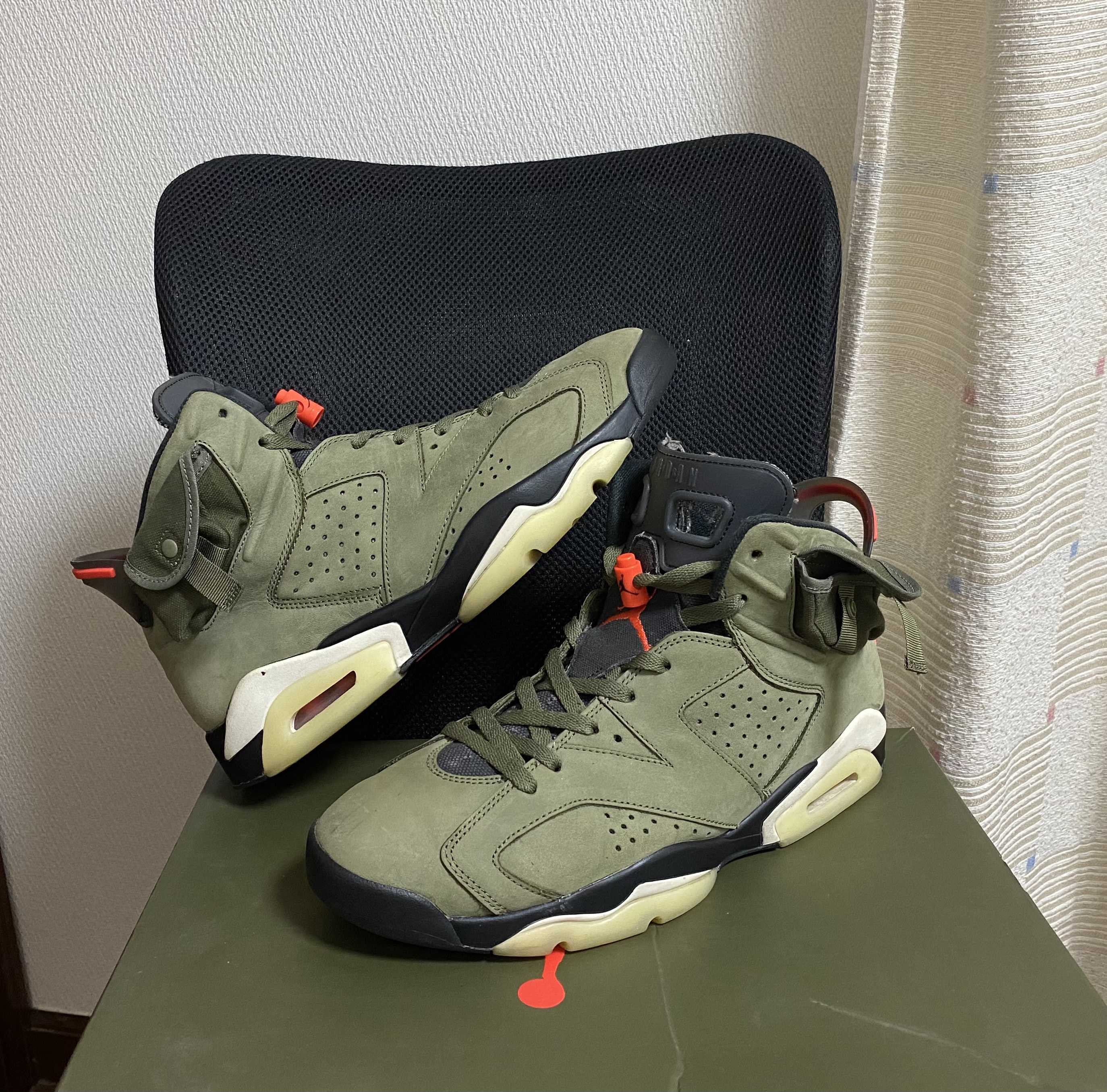 Travis Scott × Nike Air Jordan 6 Retro "Medium Olive"