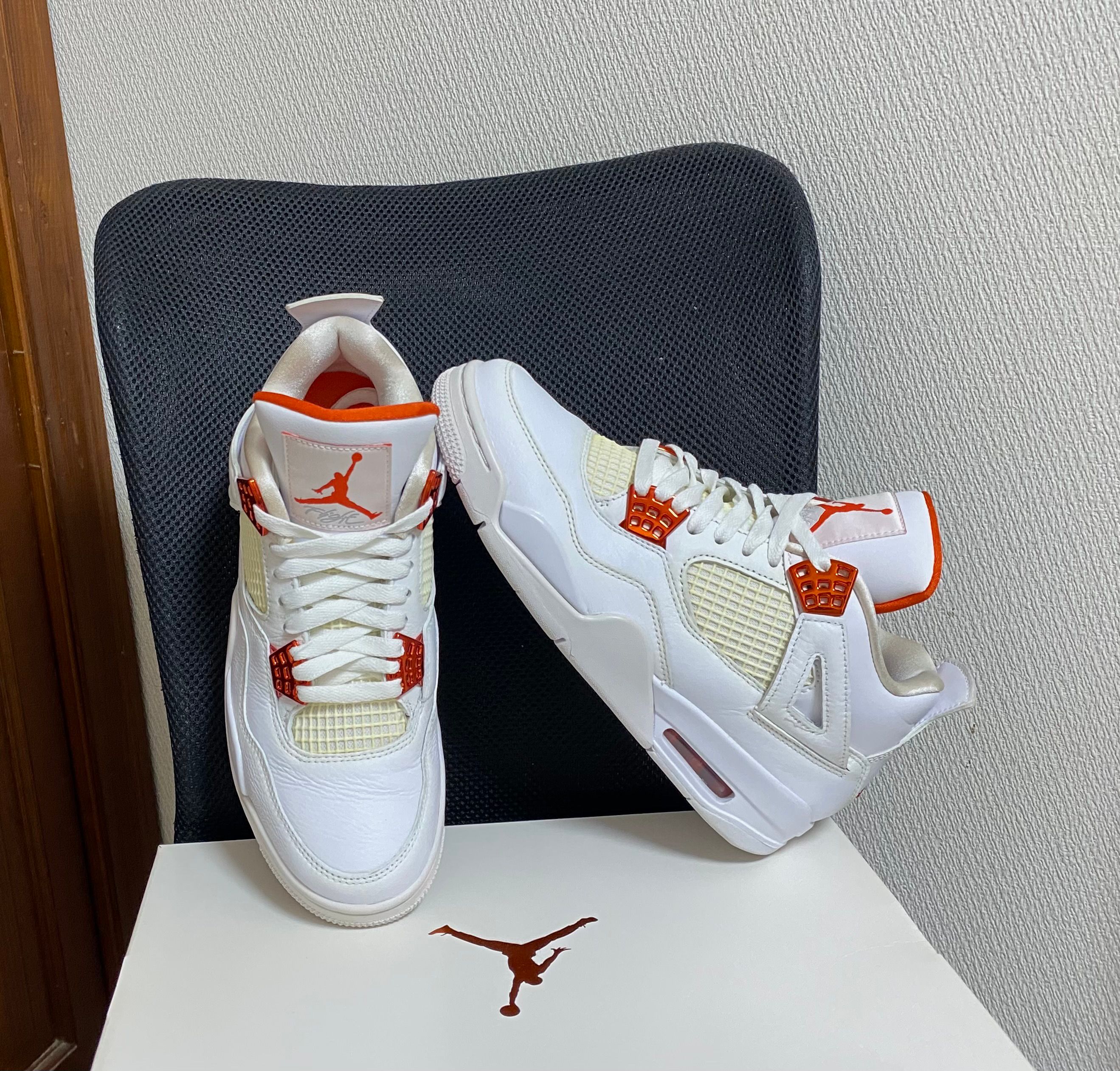 Nike Air Jordan 4 Retro "White/Team Orange"