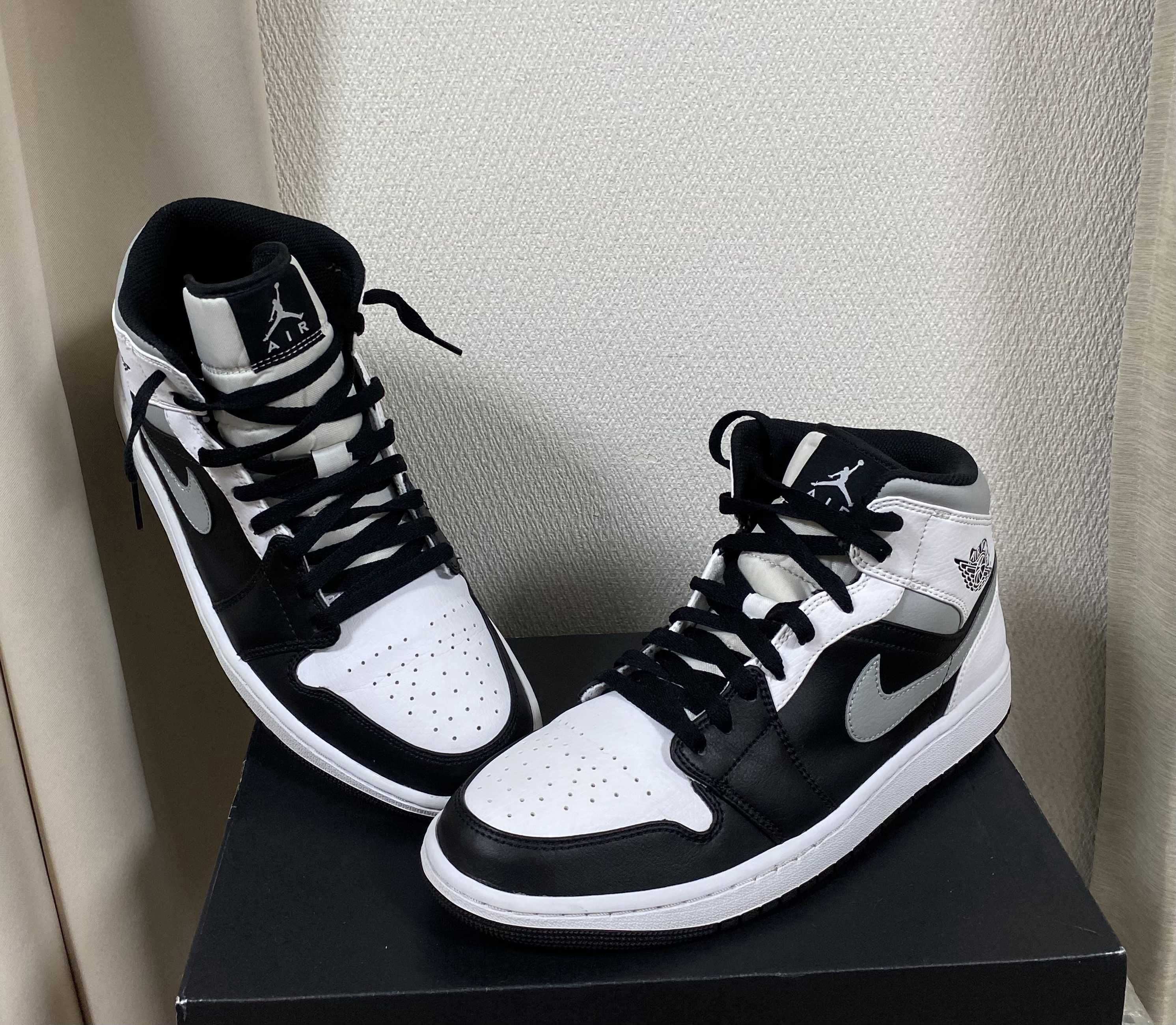 NIKE AIR JORDAN 1 MID "WHITE SHADOW"