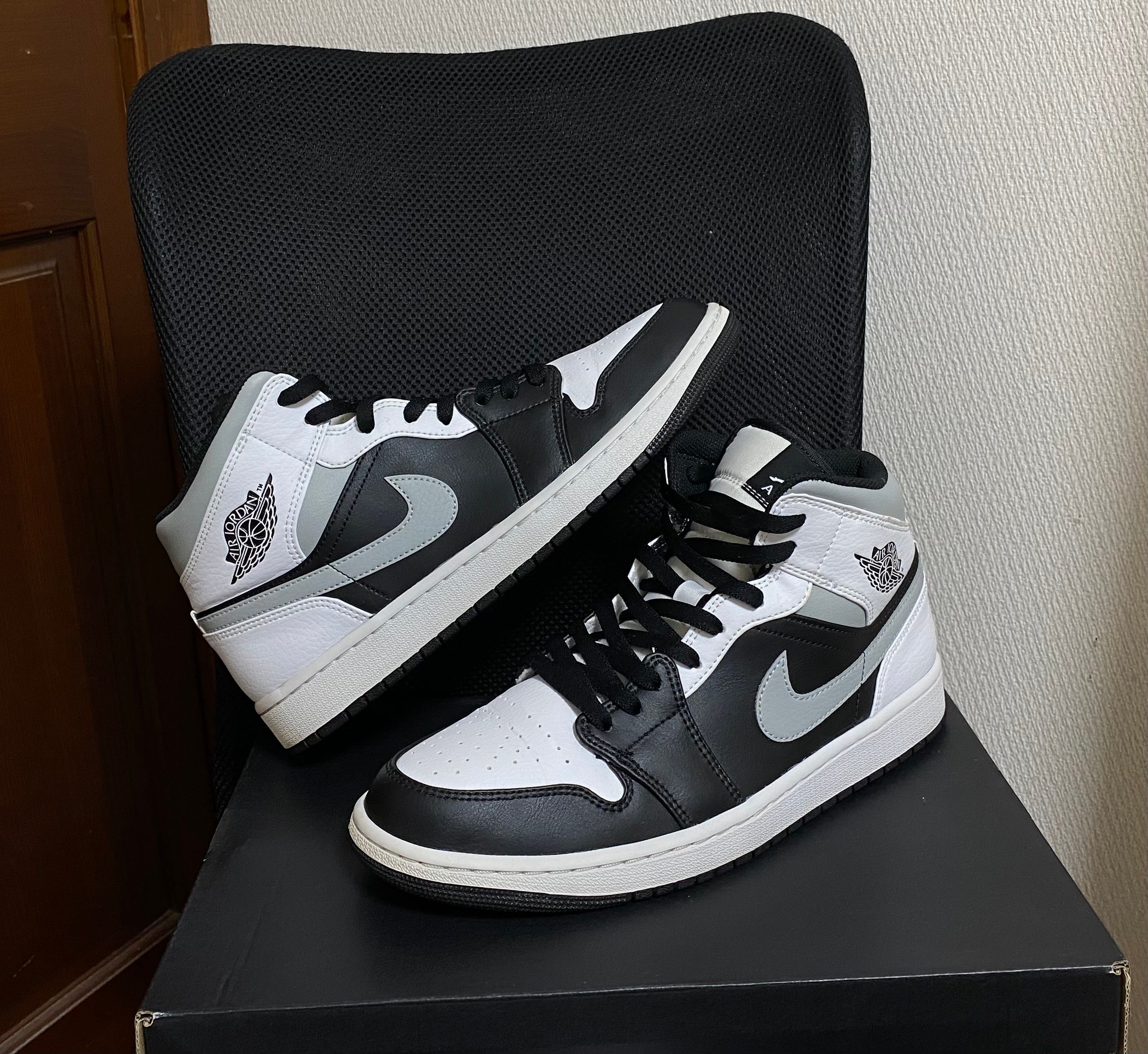 NIKE AIR JORDAN 1 MID "WHITE SHADOW"