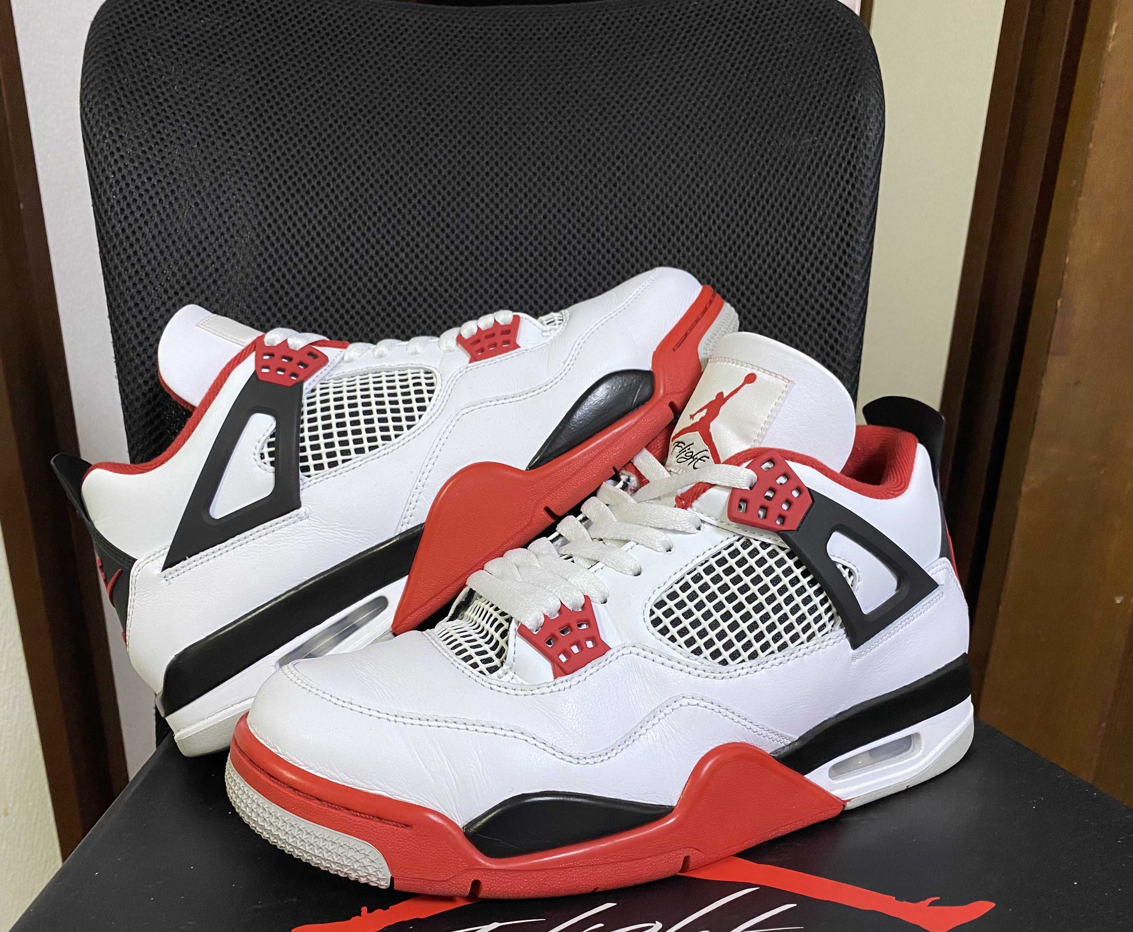 Nike Air Jordan 4 Retro OG "Fire Red" (2020)