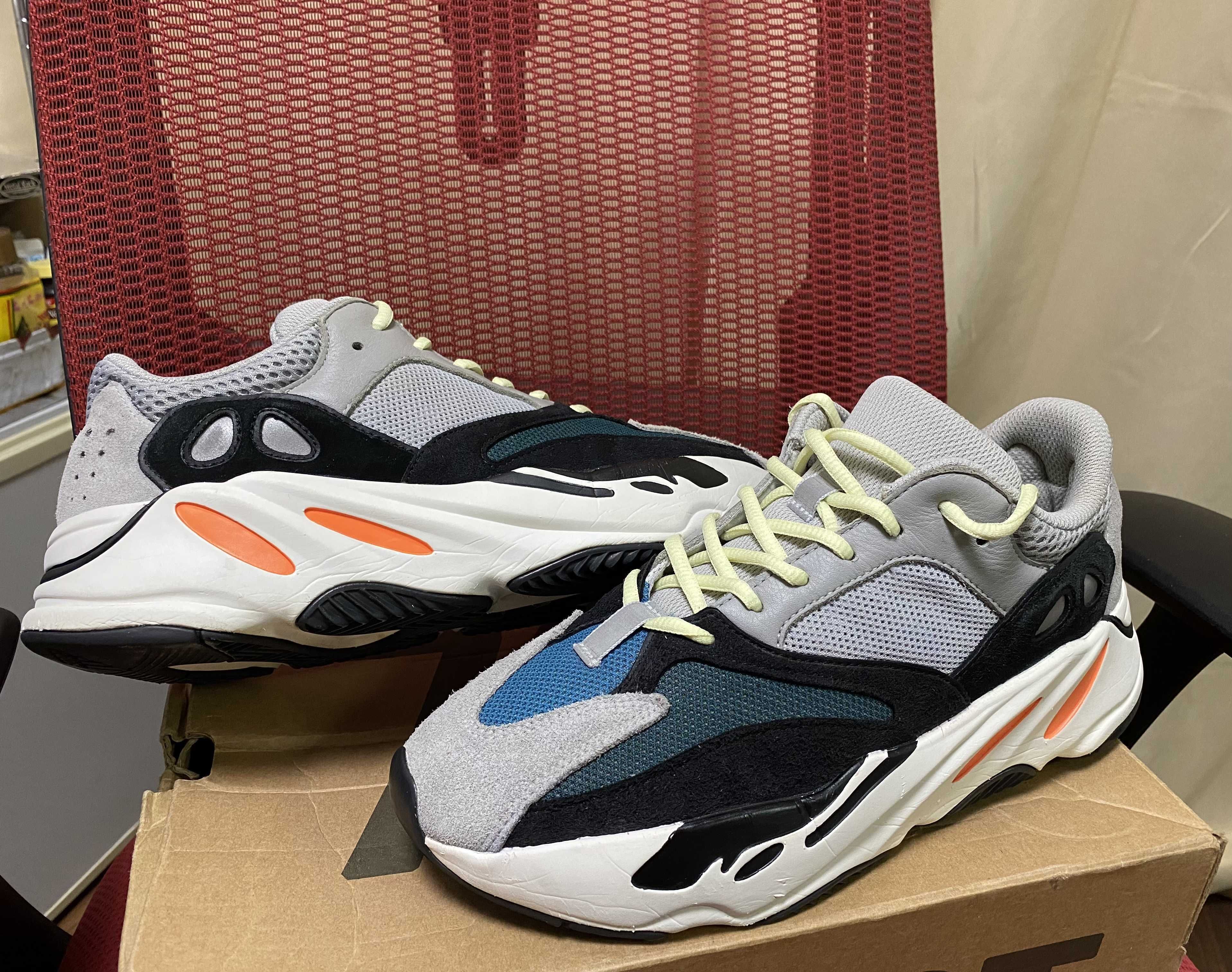 adidas YEEZY Boost 700 "Wave Runner"