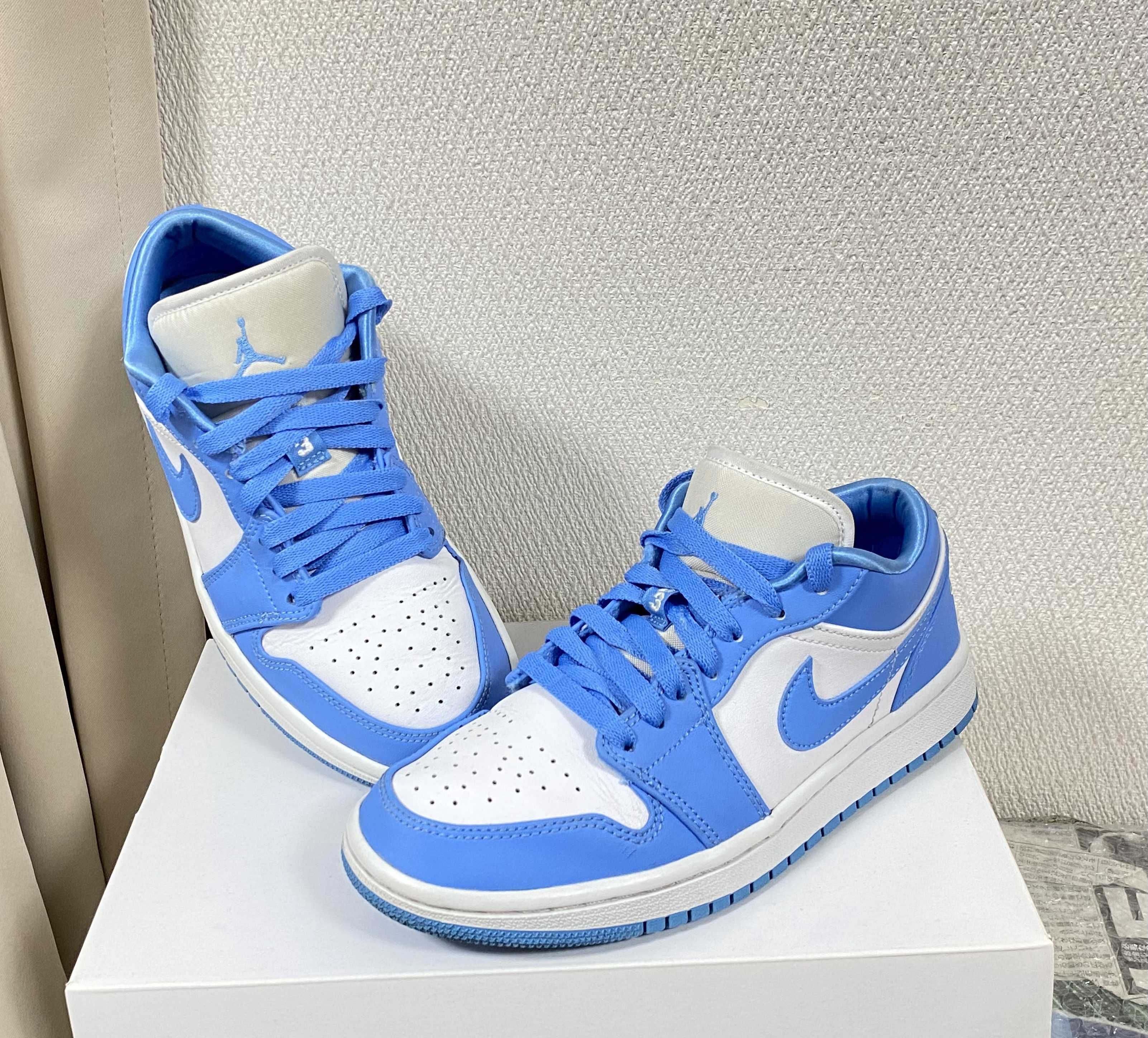 Nike Women's Air Jordan 1 Low "UNC"