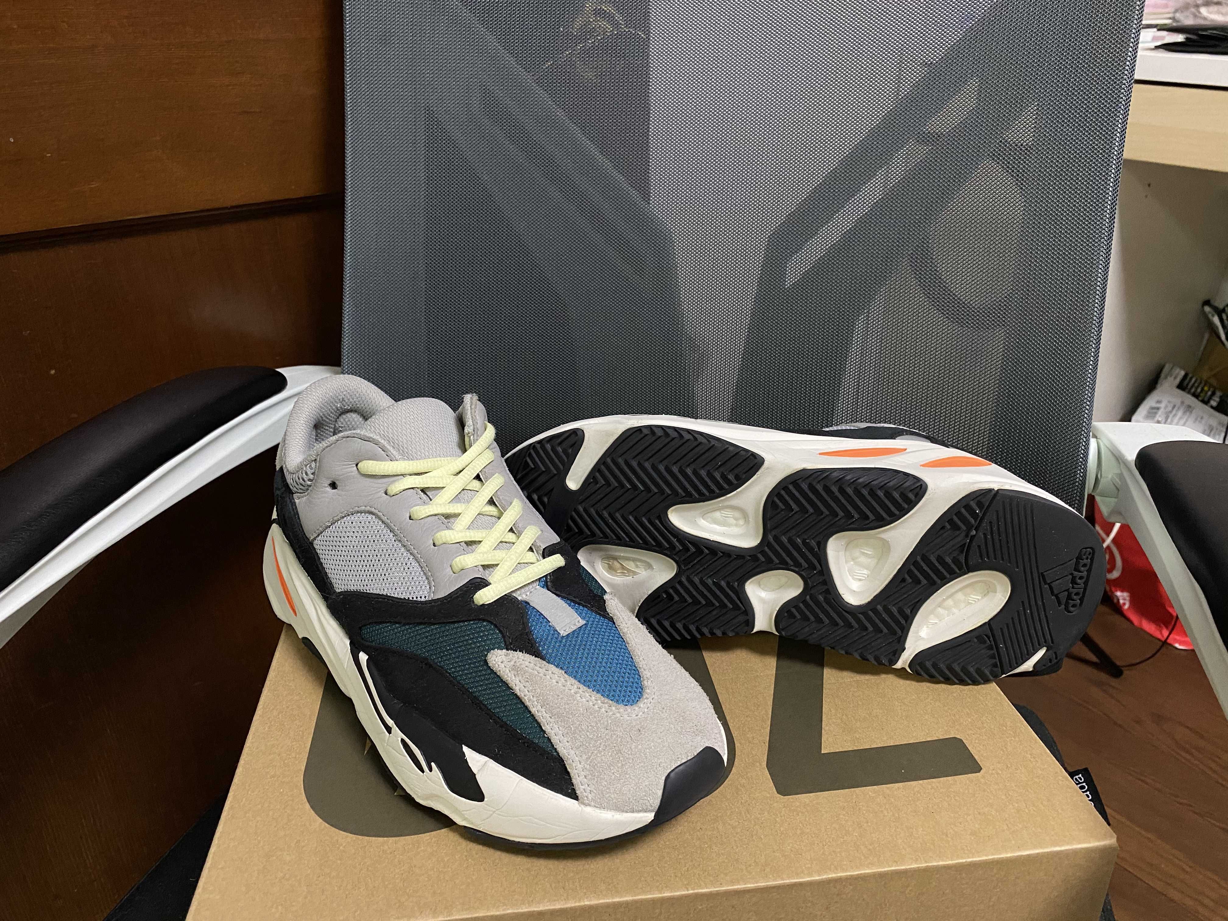 adidas YEEZY Boost 700 "Wave Runner"
