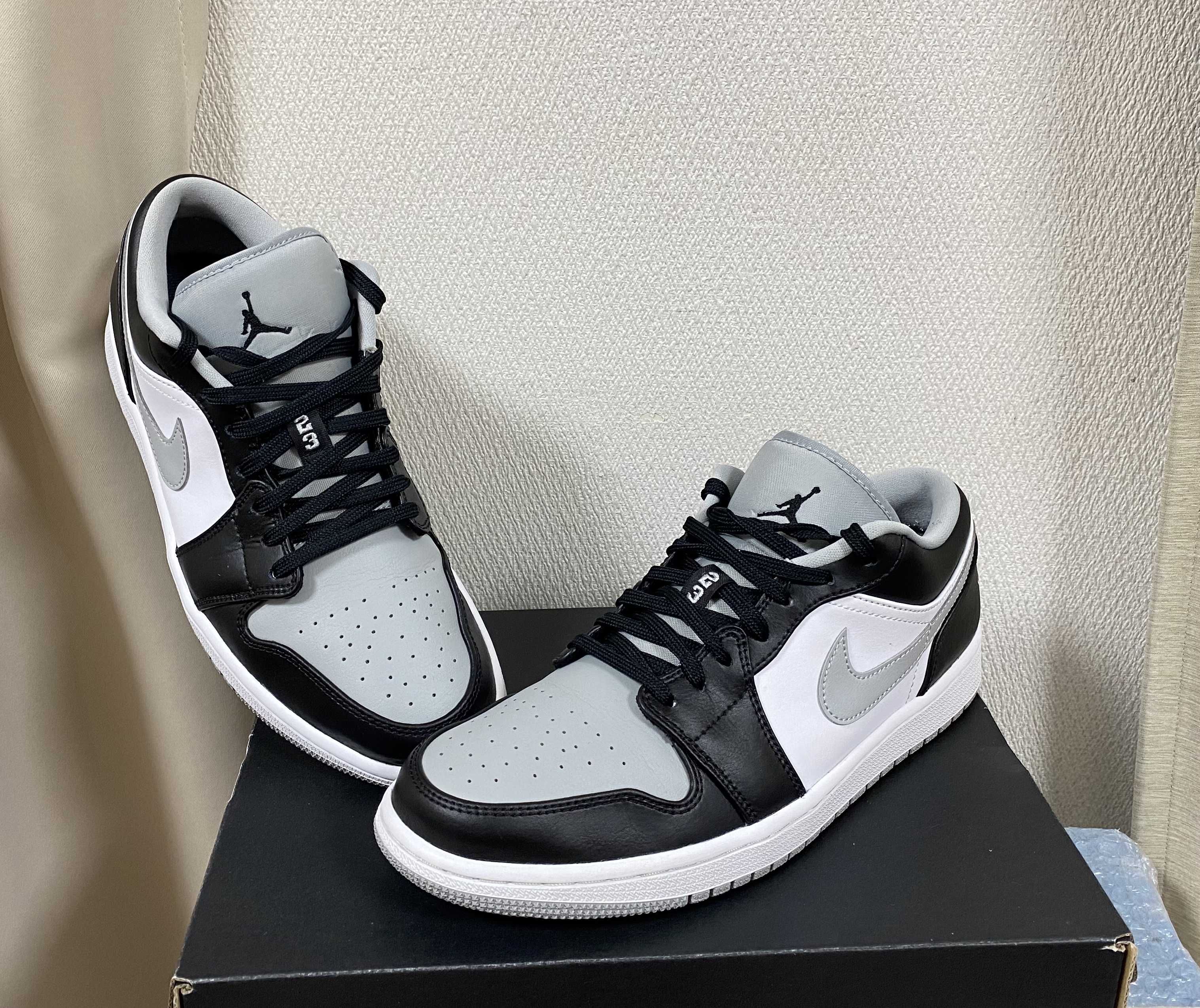 NIKE AIR JORDAN 1 LOW "BLACK/LIGHT SMOKE GREY"