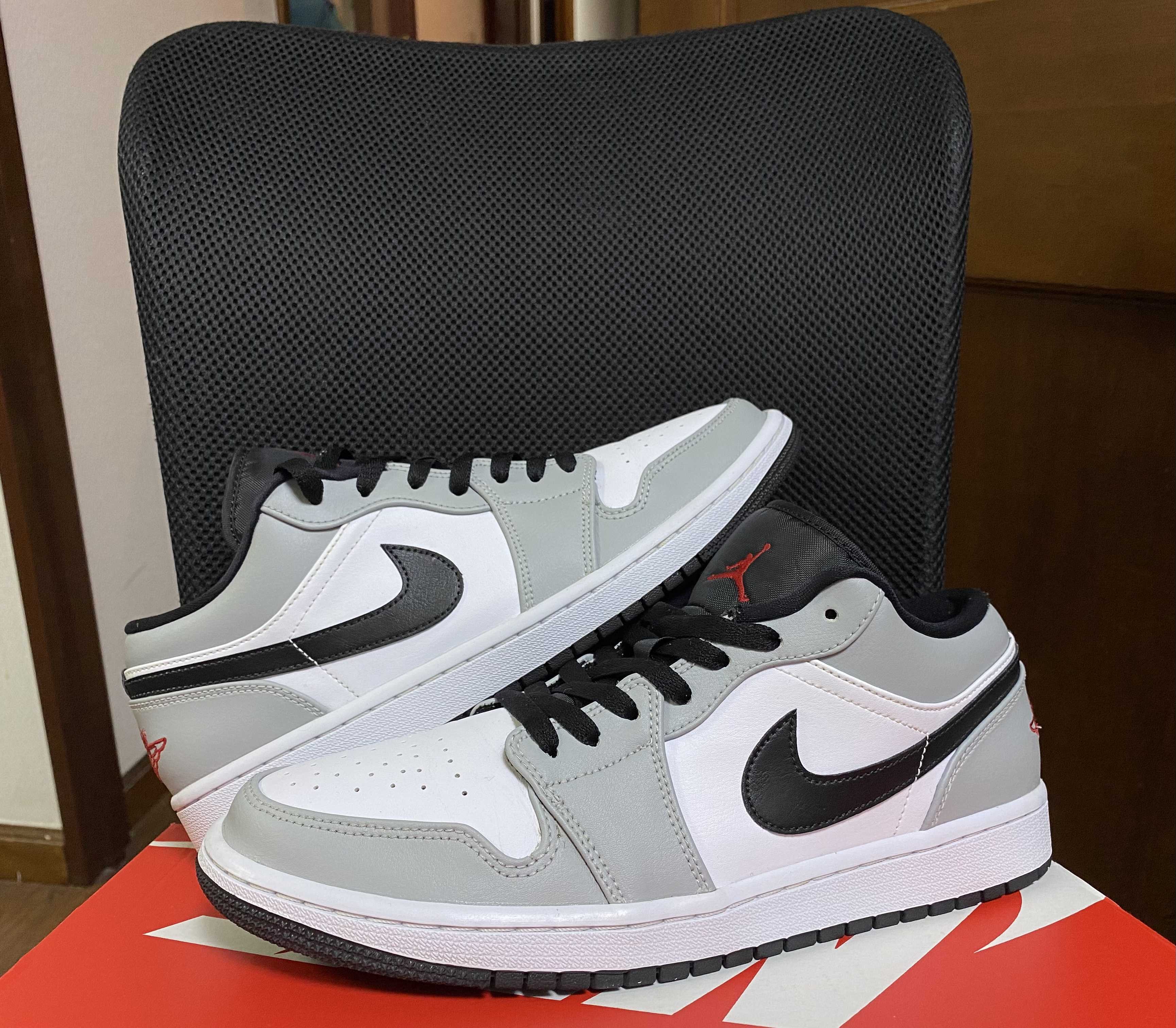 NIKE AIR JORDAN 1 LOW "LIGHT SMOKE GREY"