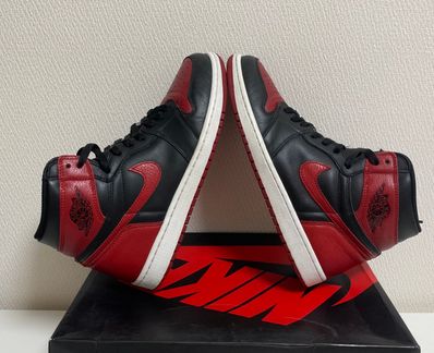 Nike Air Jordan 1 Retro High OG "Bred/Banned" (2016)