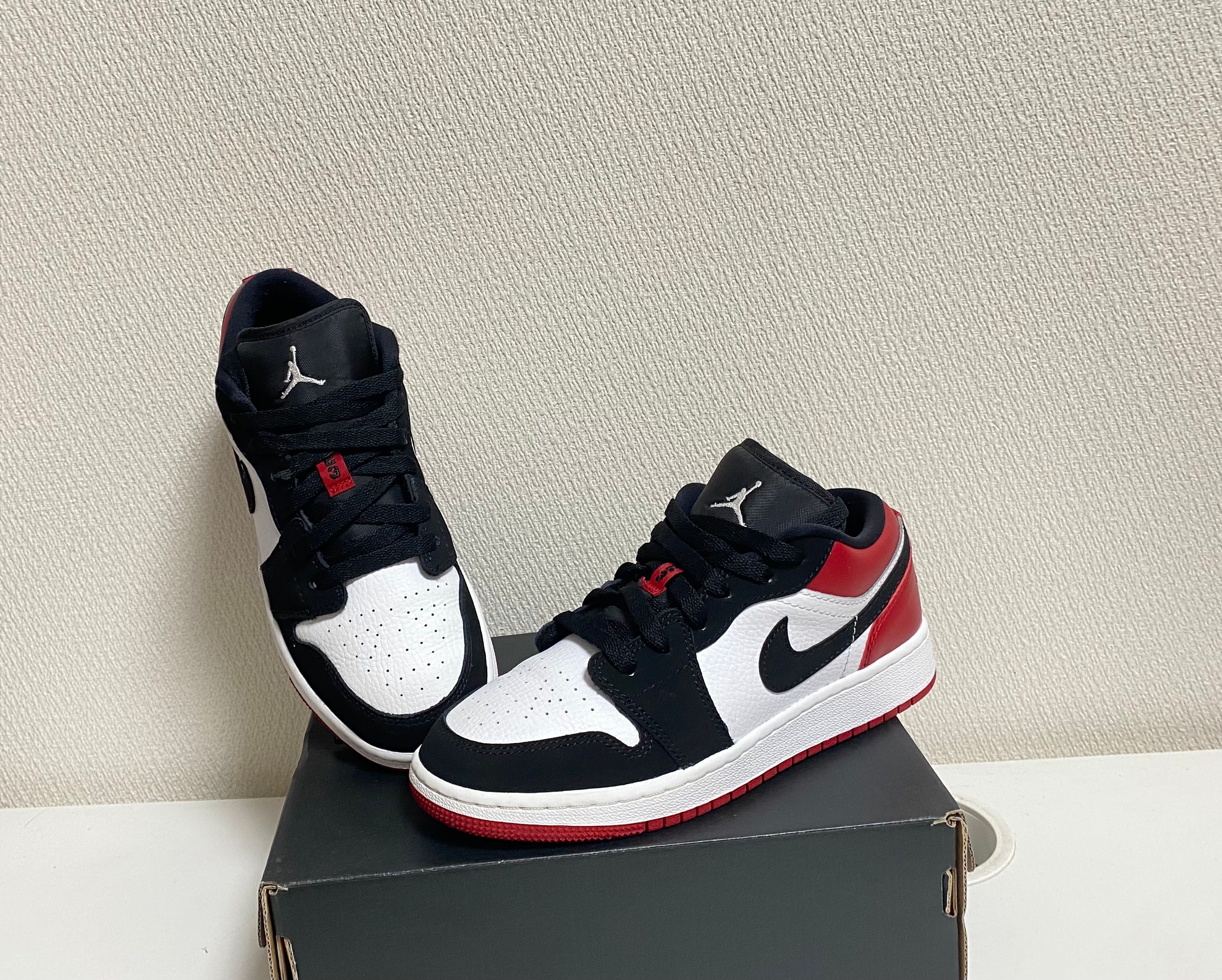 Nike GS Air Jordan 1 Low "Black Toe"