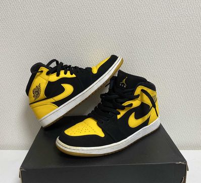 Nike Air Jordan 1 Retro Mid "New Love" (2017)