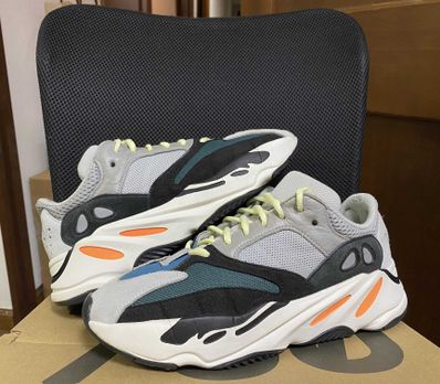 adidas YEEZY Boost 700 "Wave Runner"
