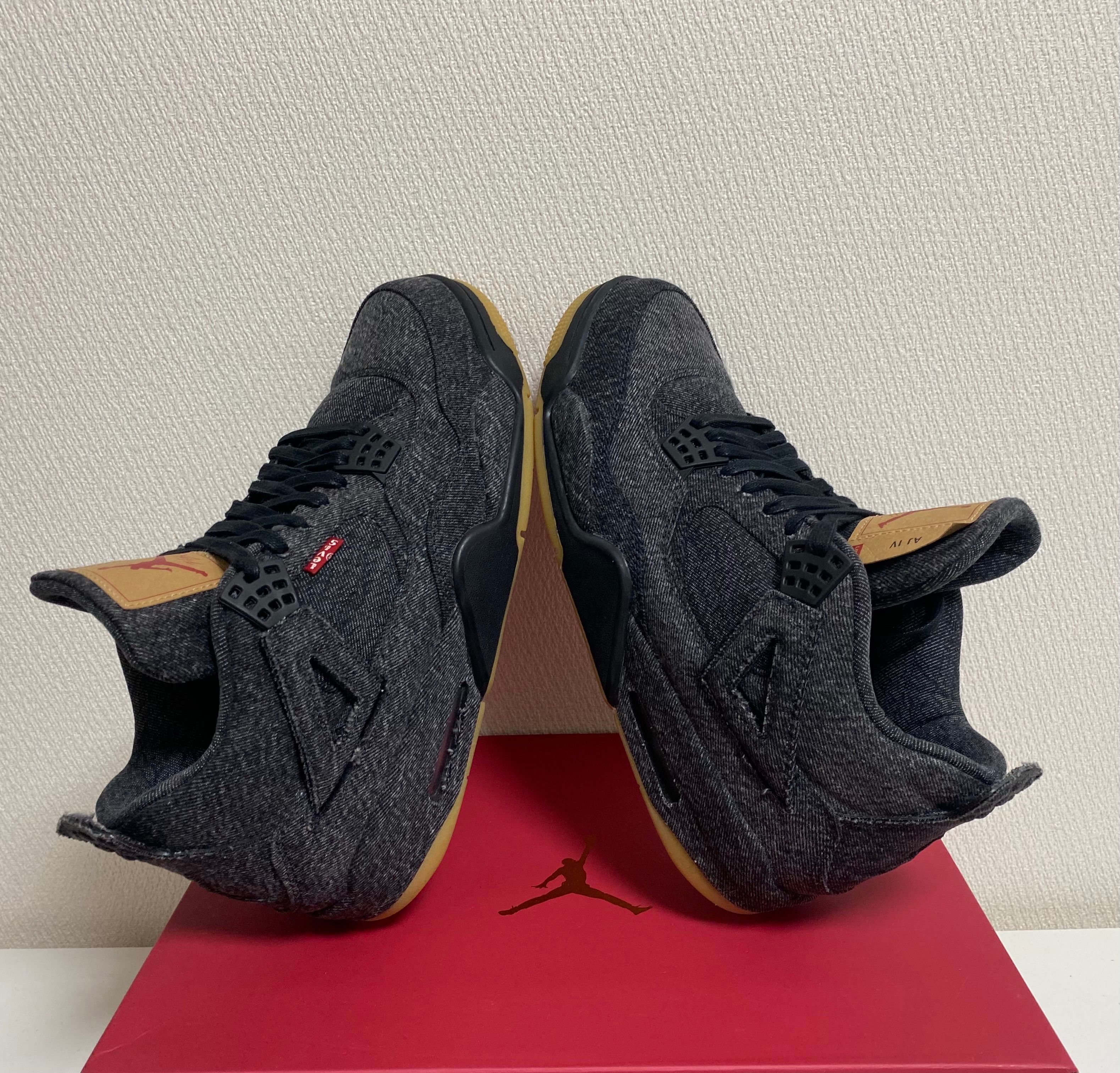 Nike × Levi's Air Jordan 4 "Black Denim" (Tag: LEVIS®)