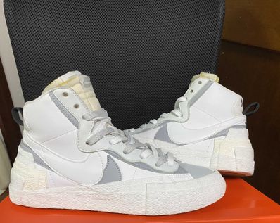 sacai × NIKE BLAZER MID "WHITE/WOLF GREY"
