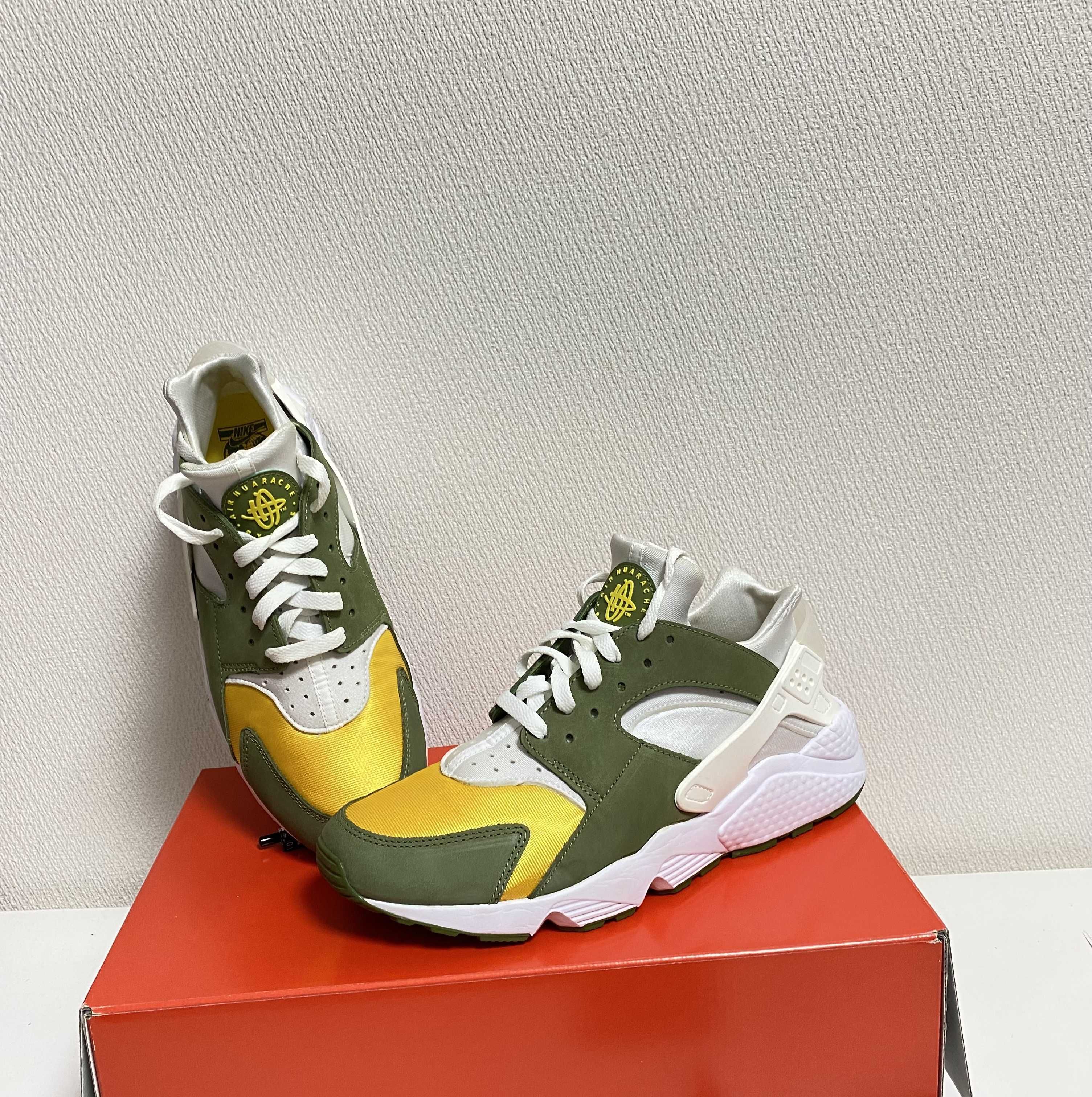 Stussy × Nike Air Huarache "Dark Olive"