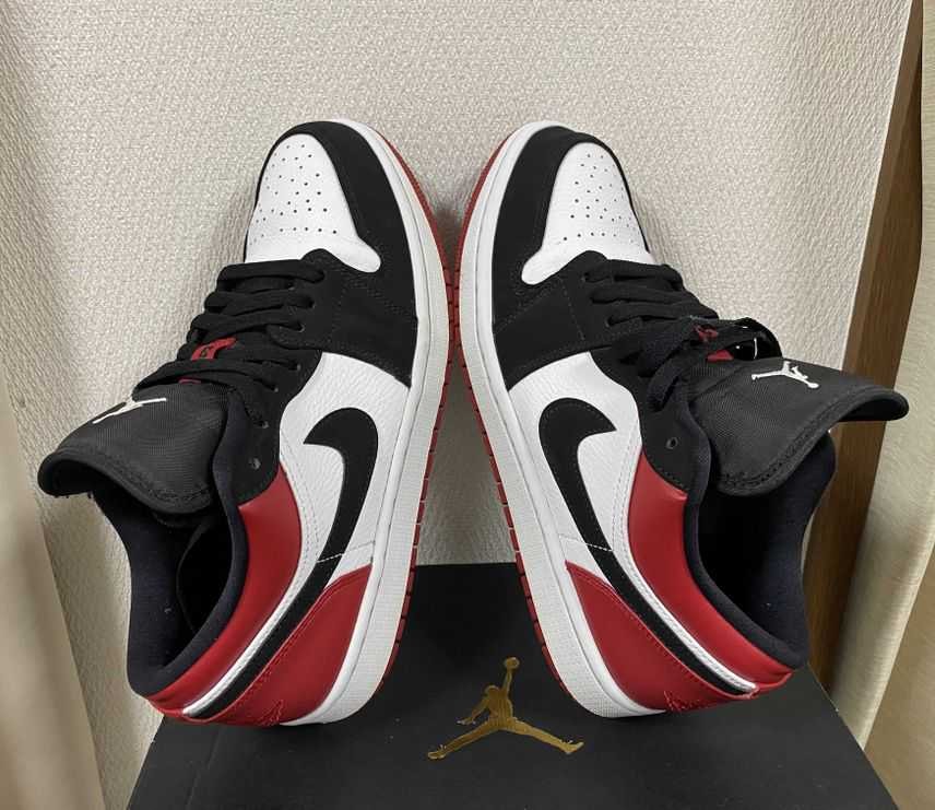Nike Air Jordan 1 Low "Black Toe"