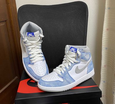 Nike Air Jordan 1 High OG "Hyper Royal"