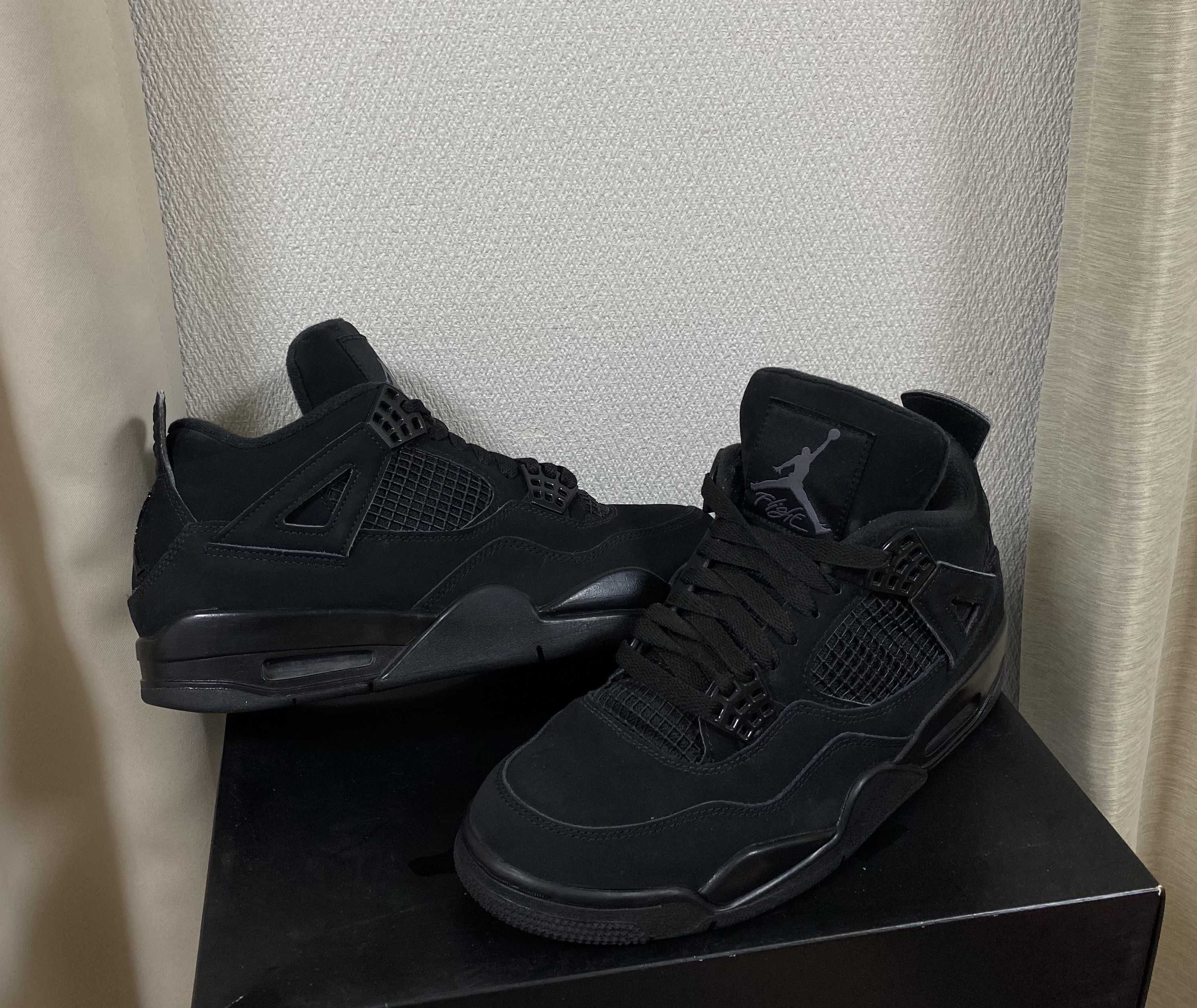 Nike Air Jordan 4 "Black Cat"