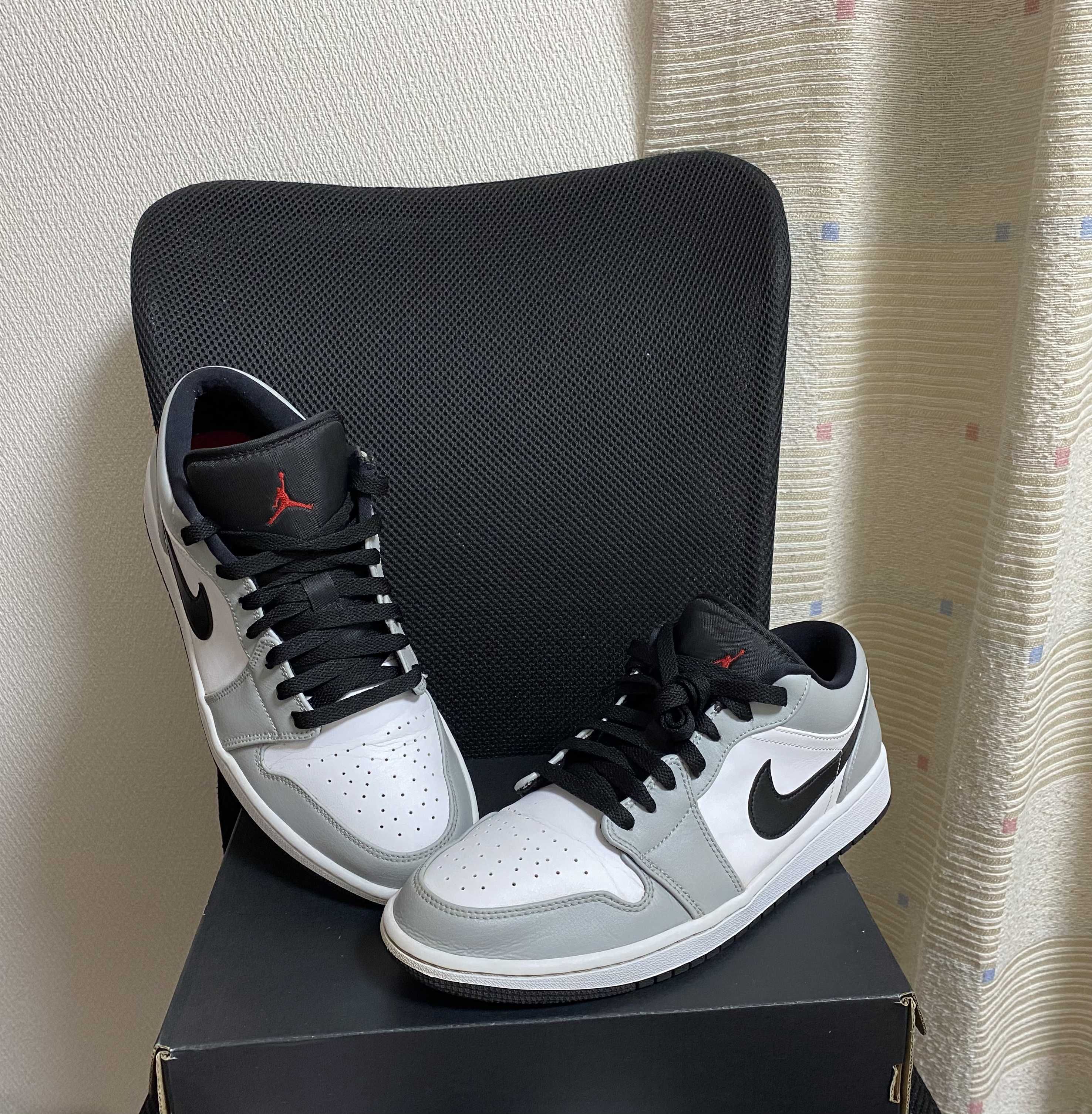Nike Air Jordan 1 Low "Light Smoke Grey"