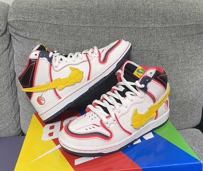 Gundam Unicorn × Nike SB Dunk High PRO QS "UNICORN"